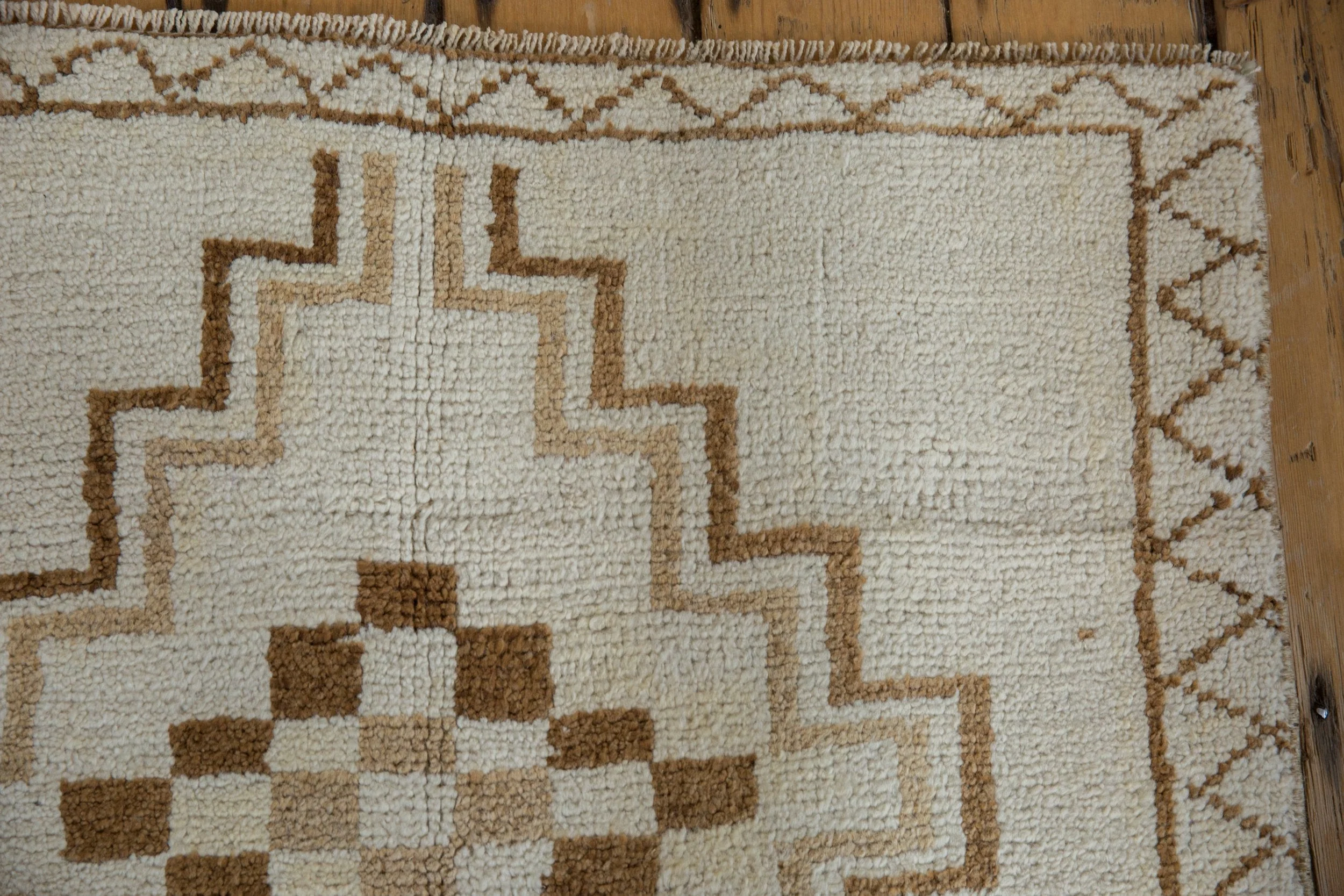 3x11 Vintage Distressed Kars Rug Runner - Image 3