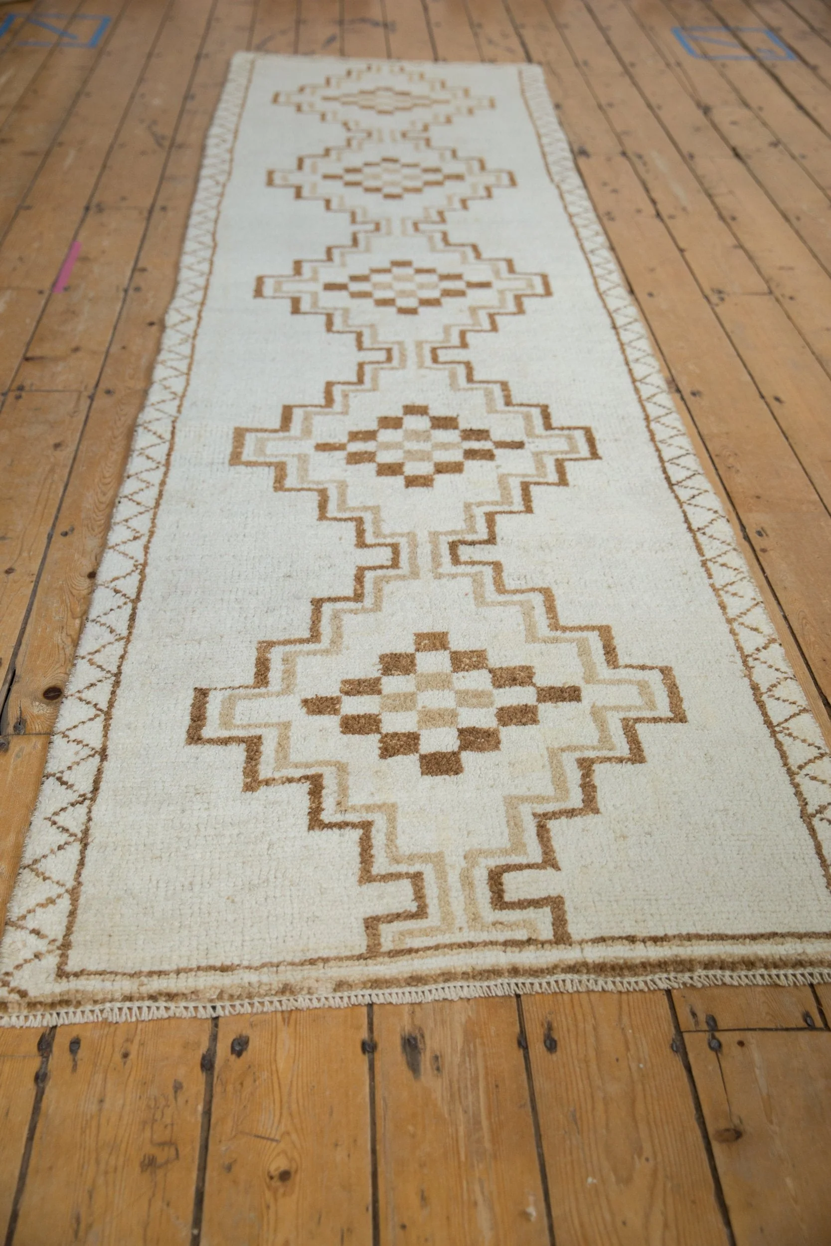 3x11 Vintage Distressed Kars Rug Runner - Image 6