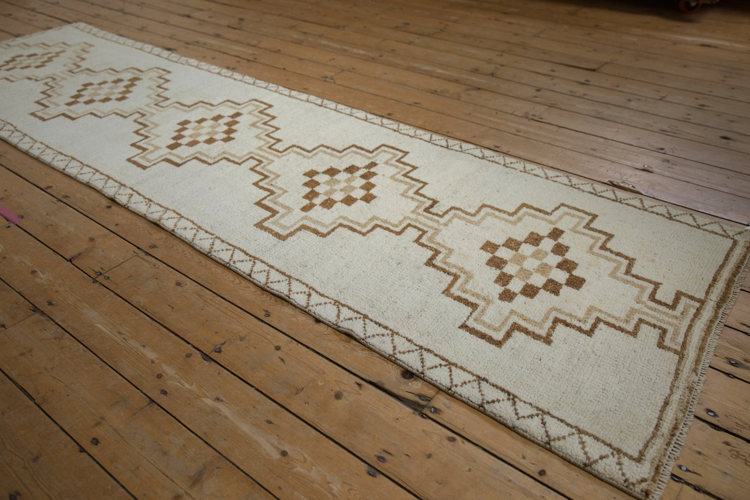 3x11 Vintage Distressed Kars Rug Runner - Image 9