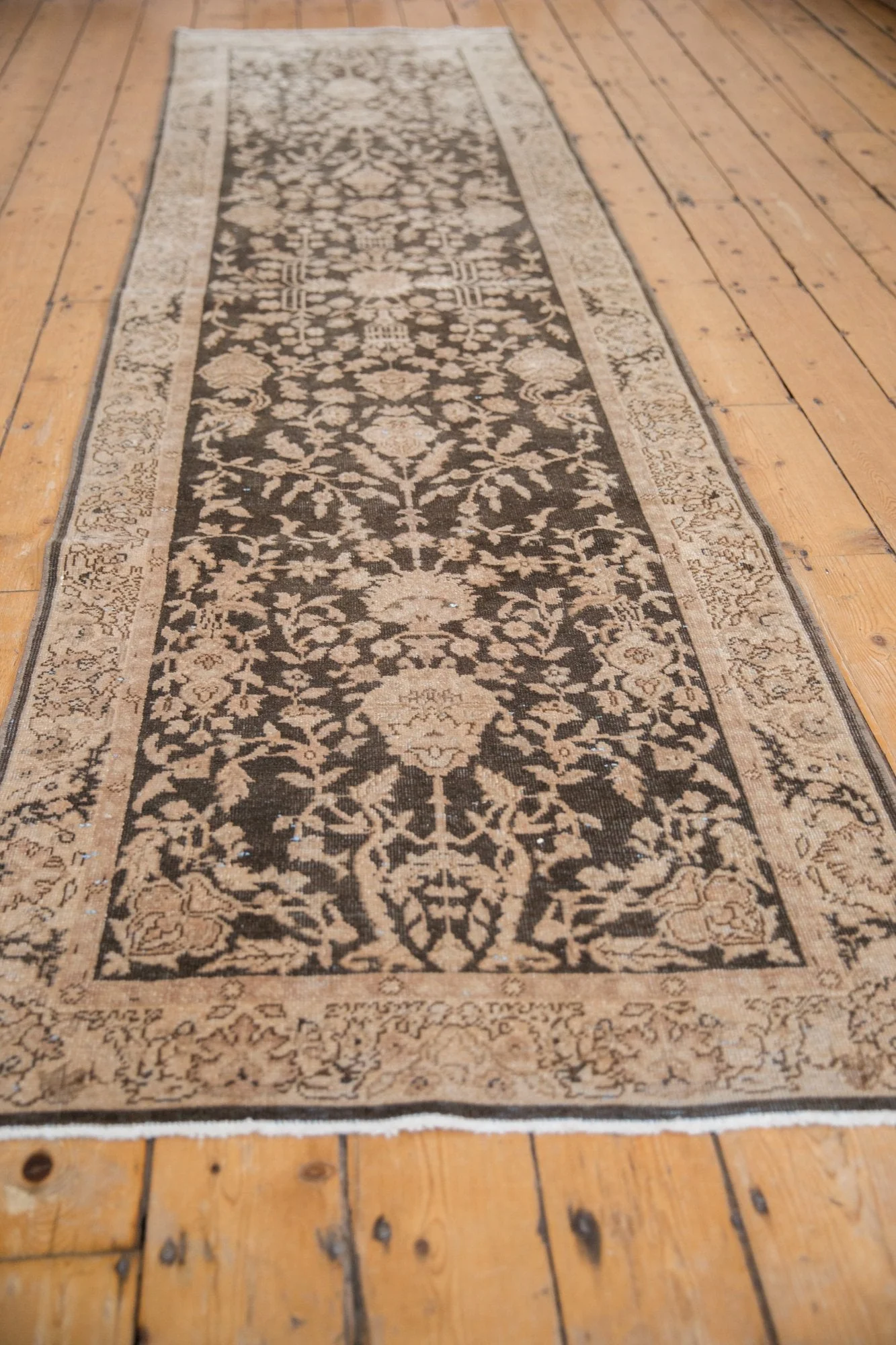 3x11 Vintage Distressed Sparta Rug Runner - Image 6