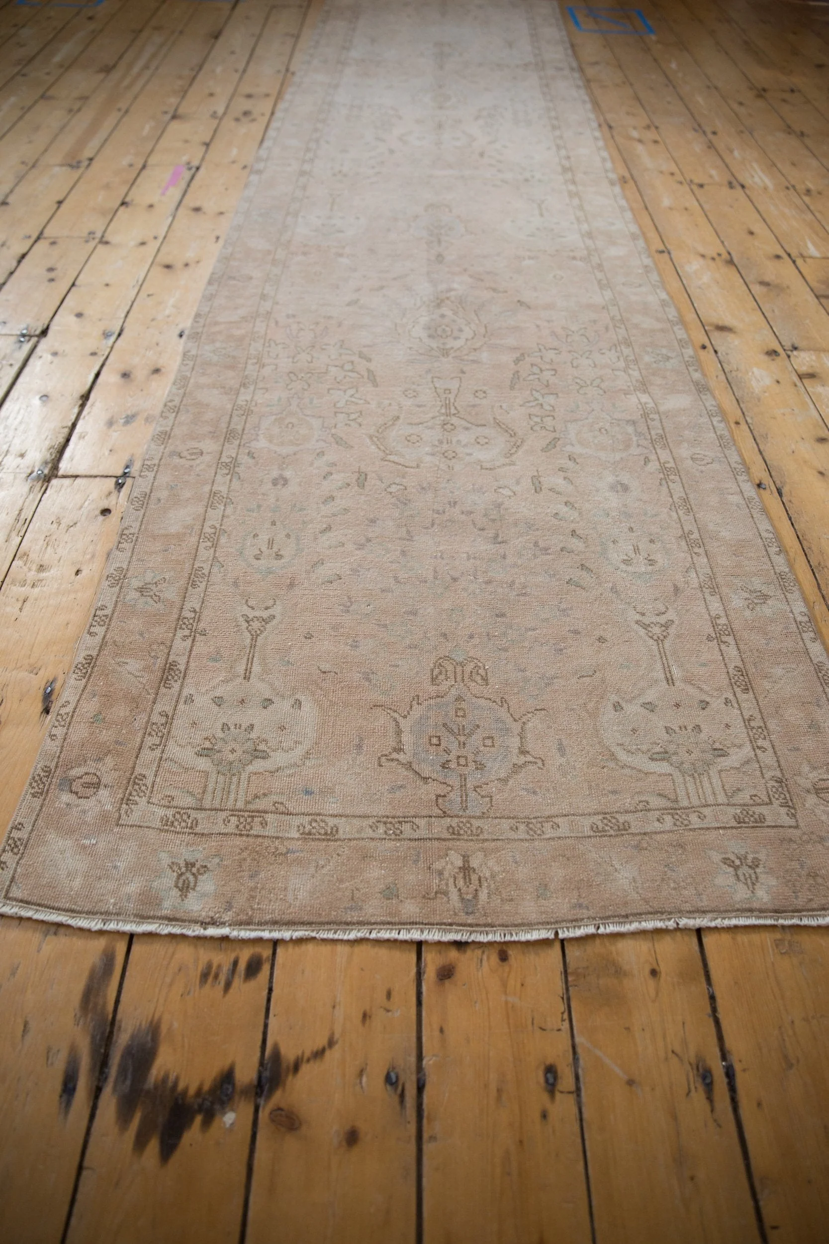 3x12.5 Vintage Fine Distressed Sivas Rug Runner - Image 3