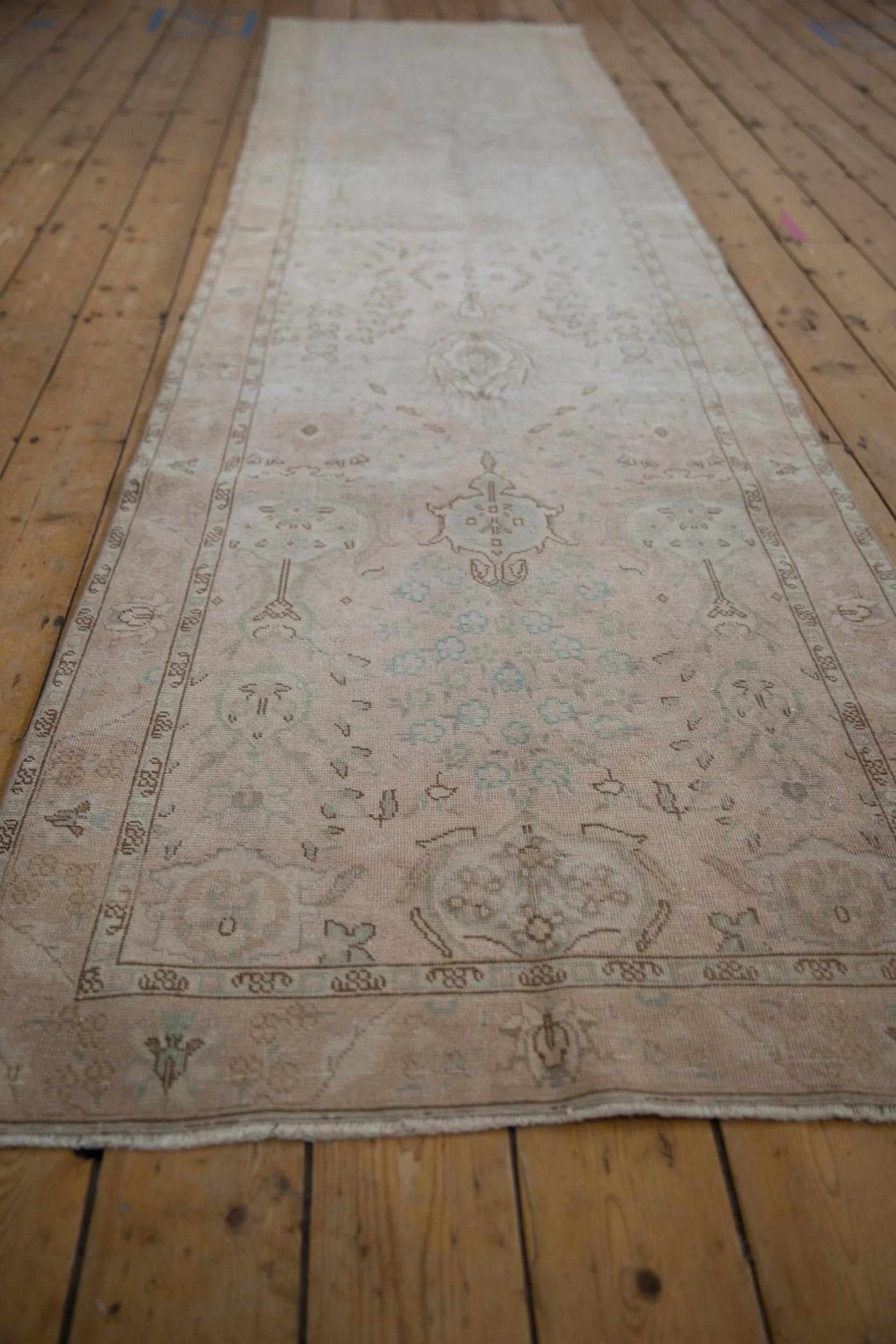 3x12.5 Vintage Fine Distressed Sivas Rug Runner - Image 7