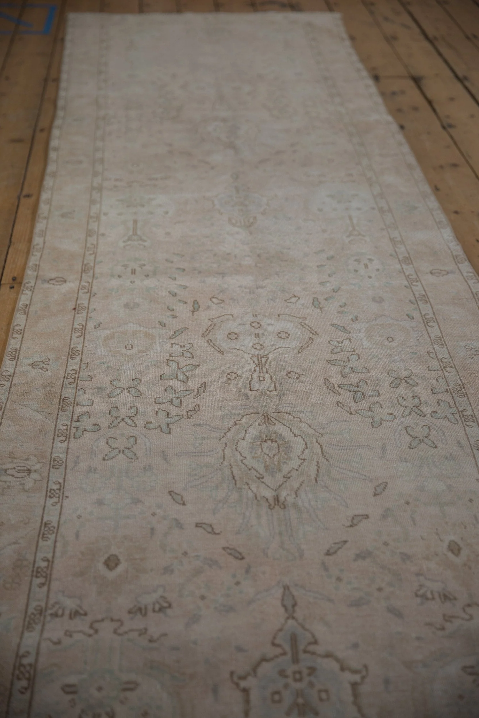 3x12.5 Vintage Fine Distressed Sivas Rug Runner - Image 8