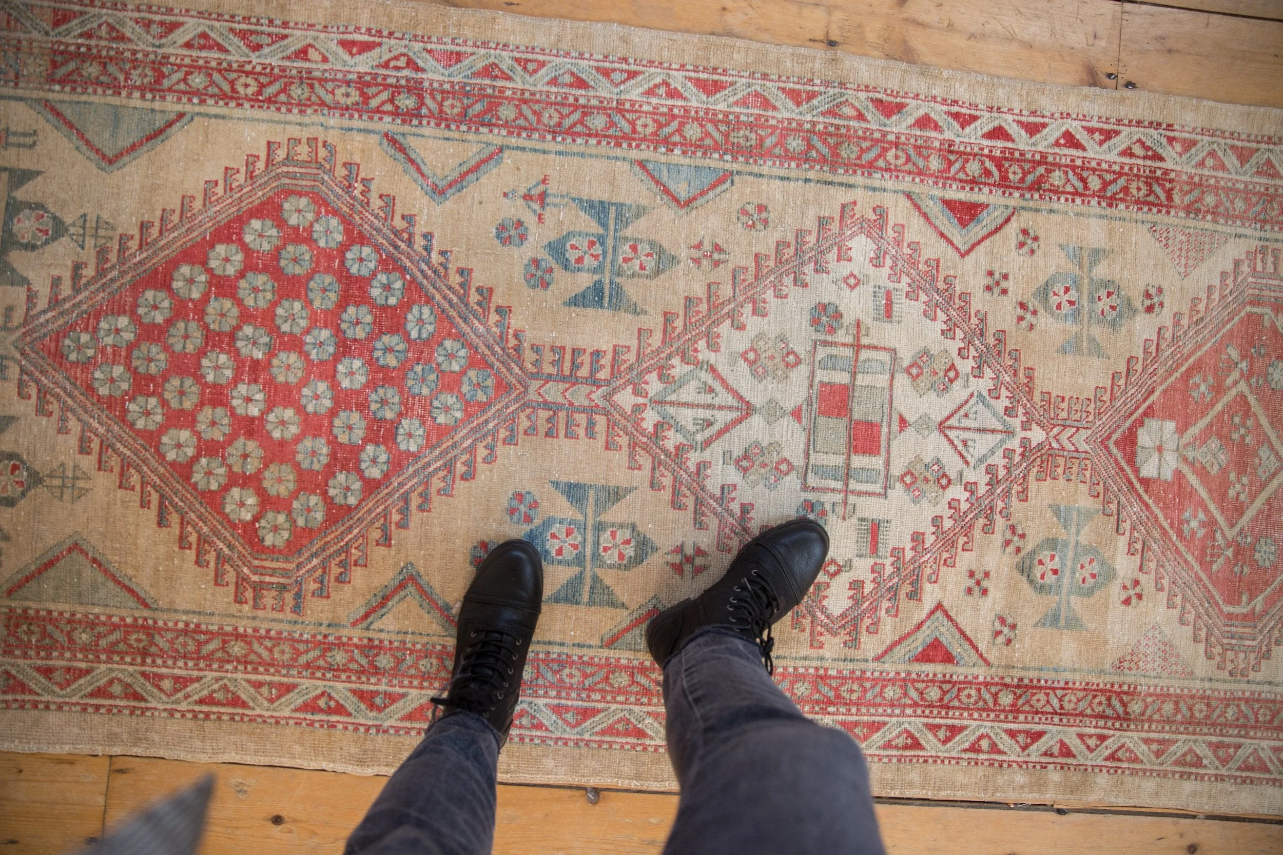 3x13.5 Vintage Distressed Serab Rug Runner - Image 2