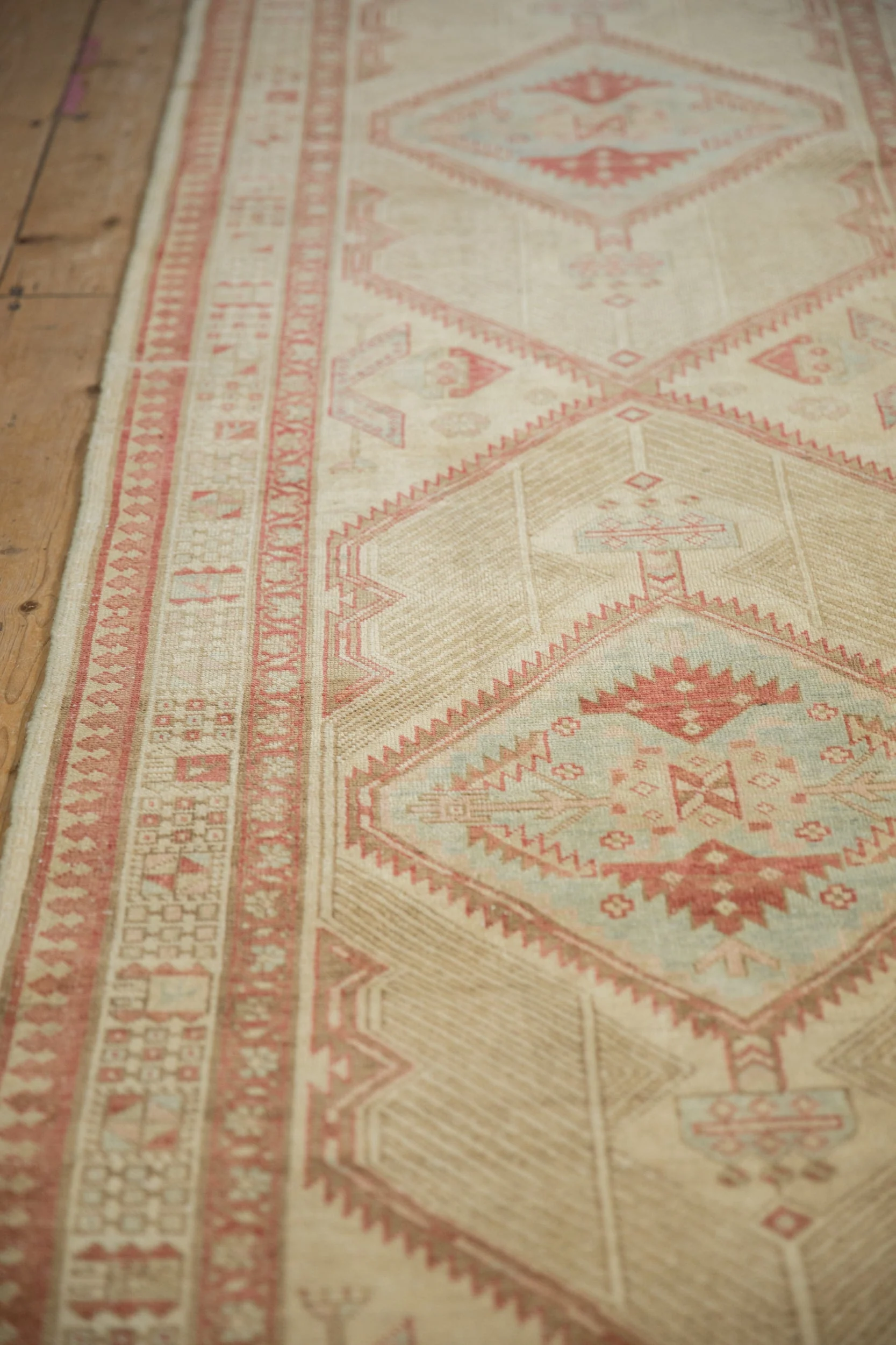 3x13 Vintage Distressed Serab Rug Runner - Image 4