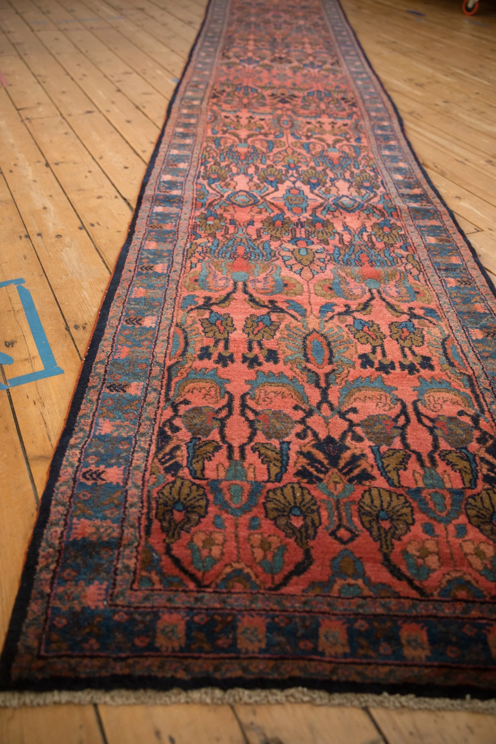 3x17 Vintage Lilihan Rug Runner - Image 4