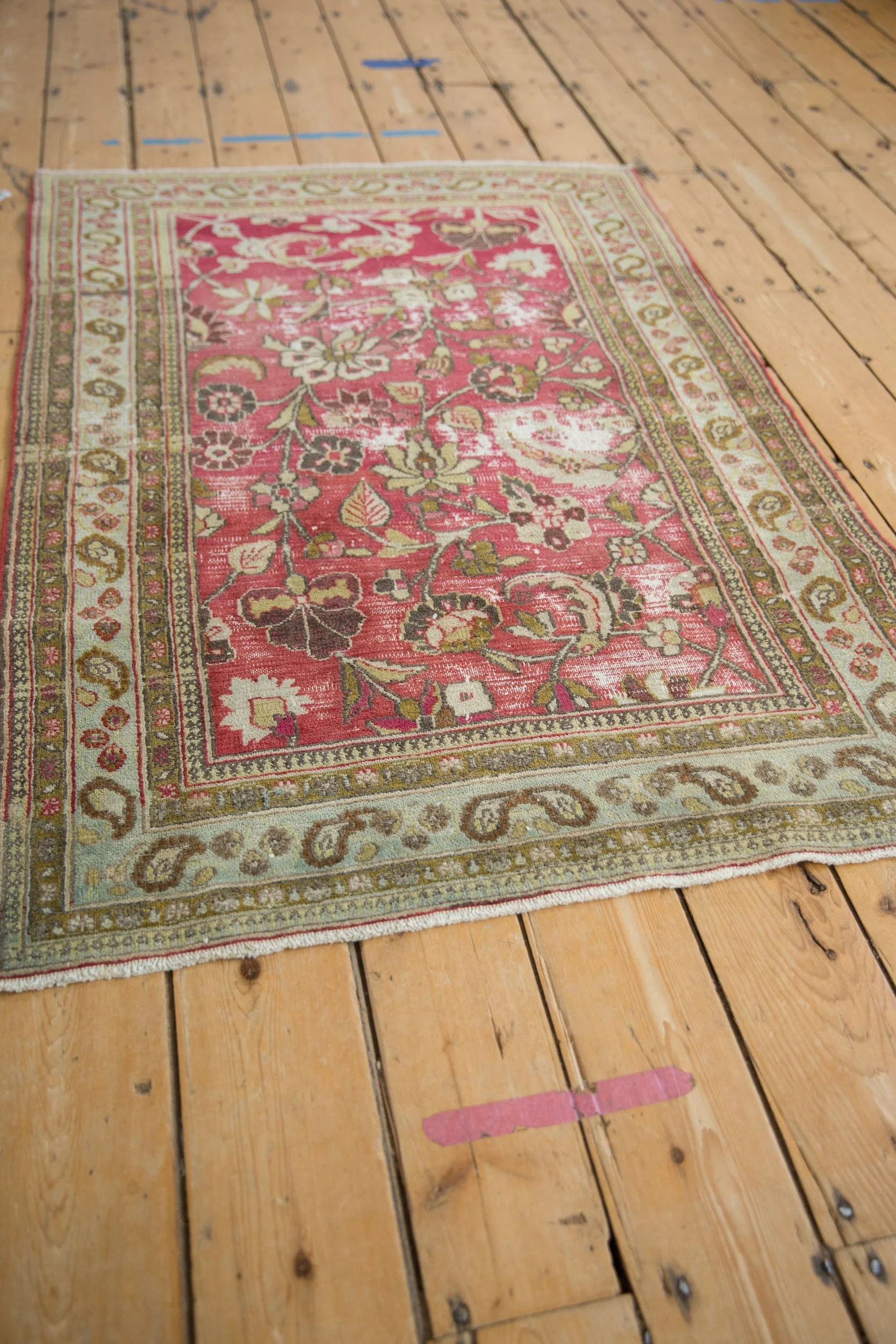 3x4.5 Vintage Distressed Doroksh Rug - Image 5