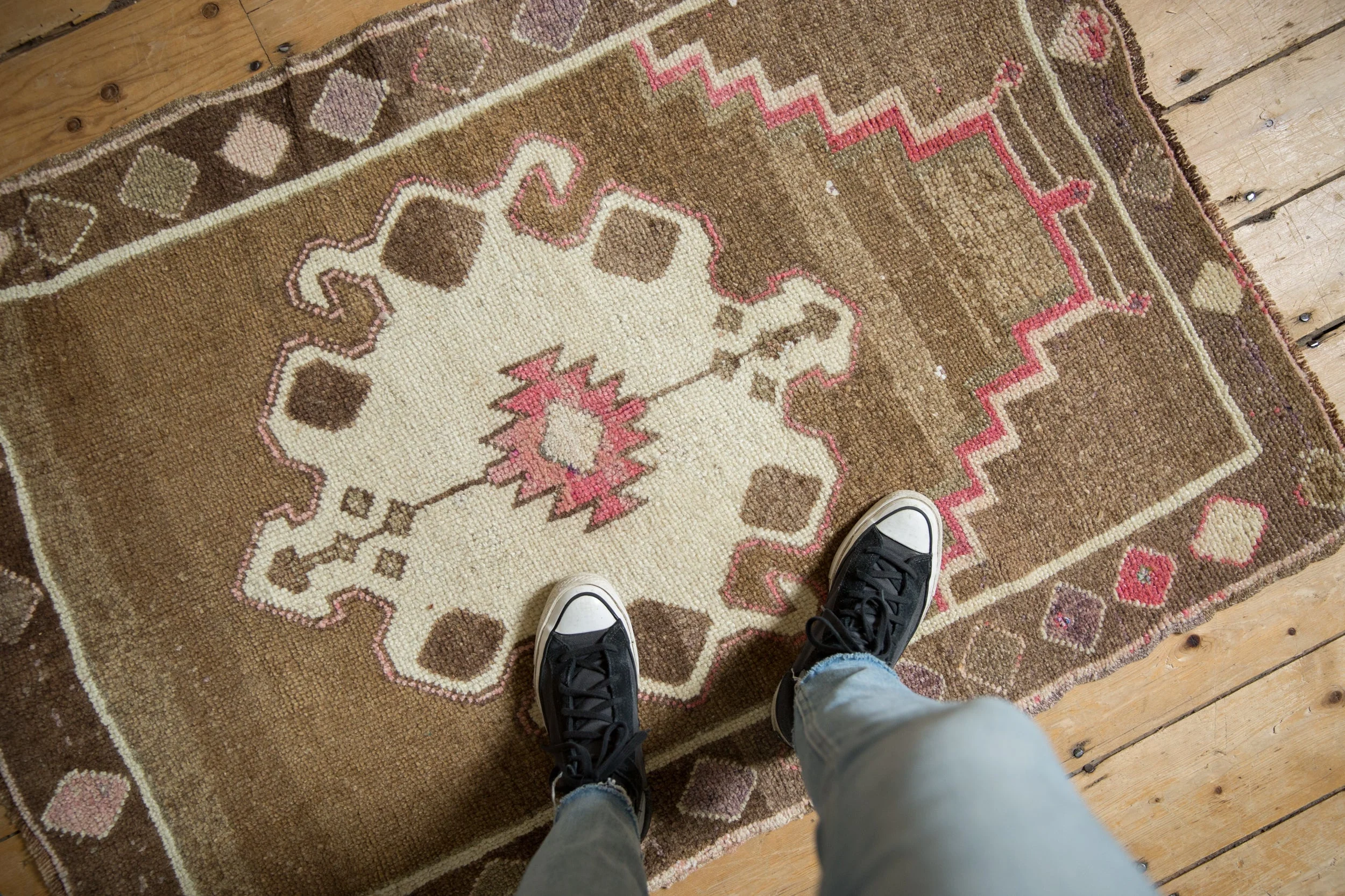 3x4.5 Vintage Distressed Kars Rug - Image 2