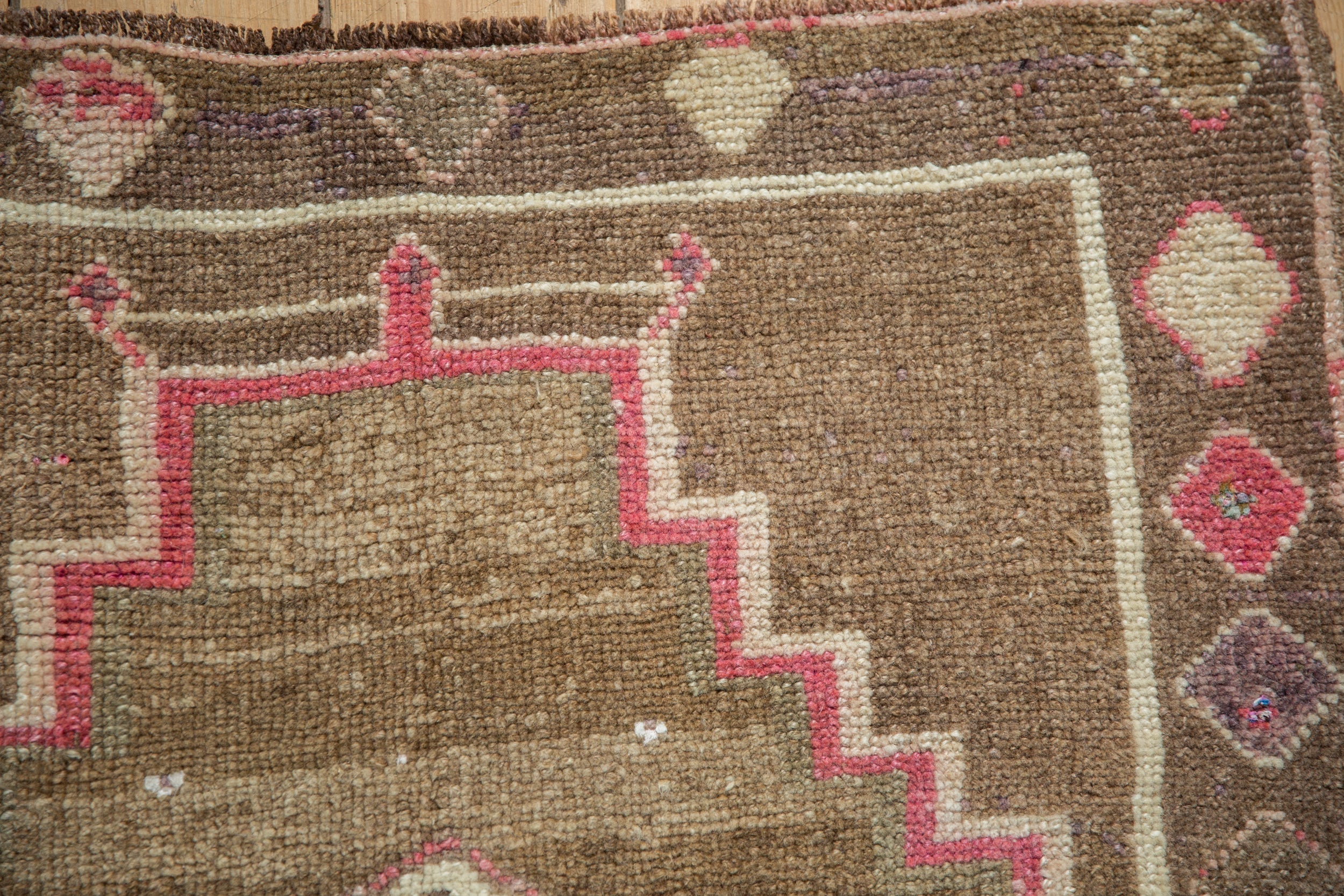 3x4.5 Vintage Distressed Kars Rug - Image 3
