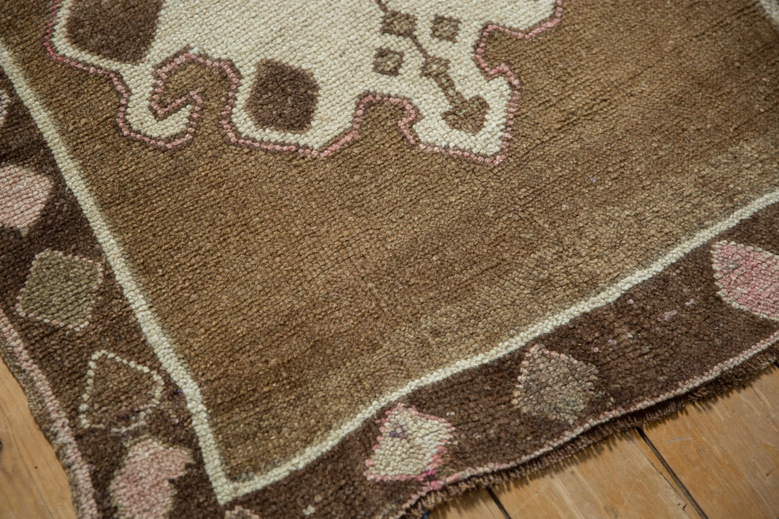 3x4.5 Vintage Distressed Kars Rug - Image 7