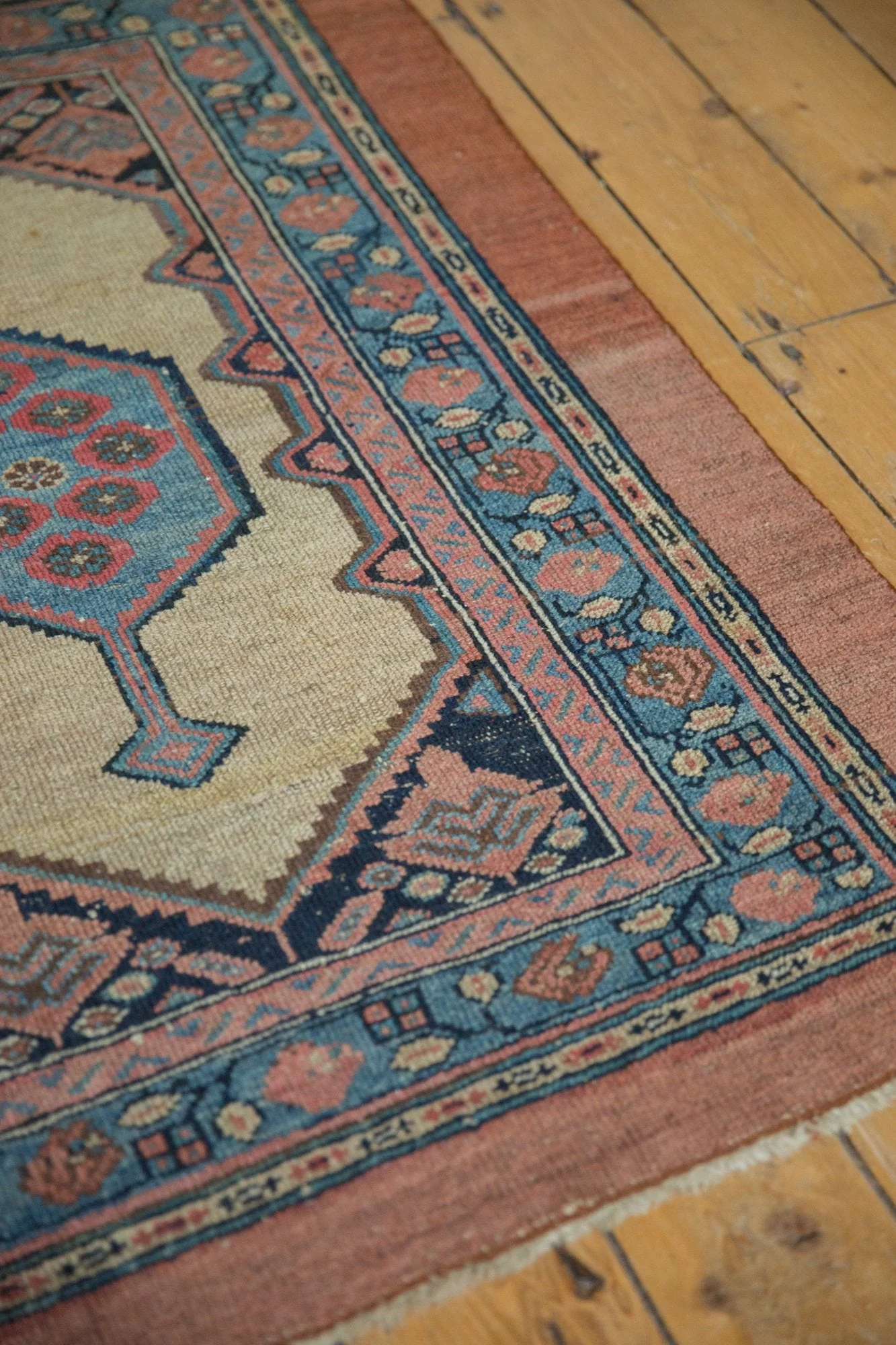3x4 Antique Camel Hair Serab Square Rug - Image 6