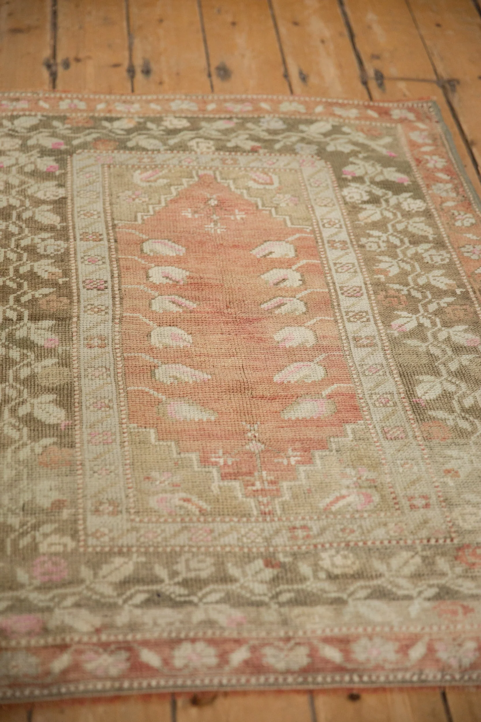 3x4 Vintage Distressed Melas Square Rug - Image 5