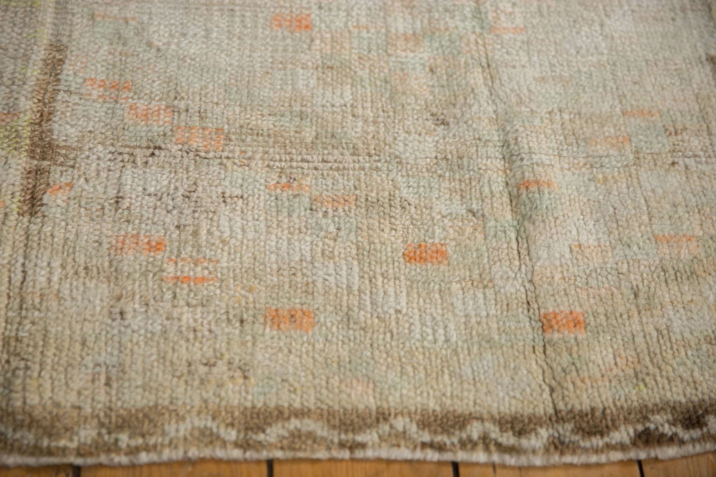 3x4 Vintage Distressed Tulu Square Rug - Image 5