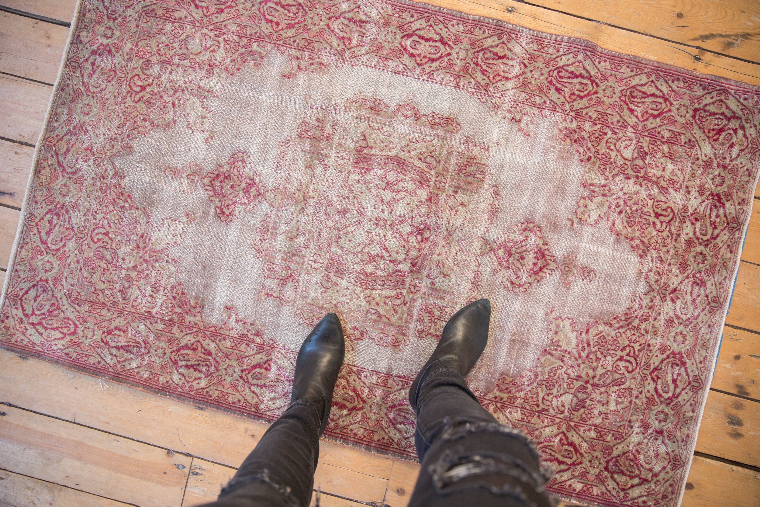 3x5 Distressed Sivas Rug - Image 2