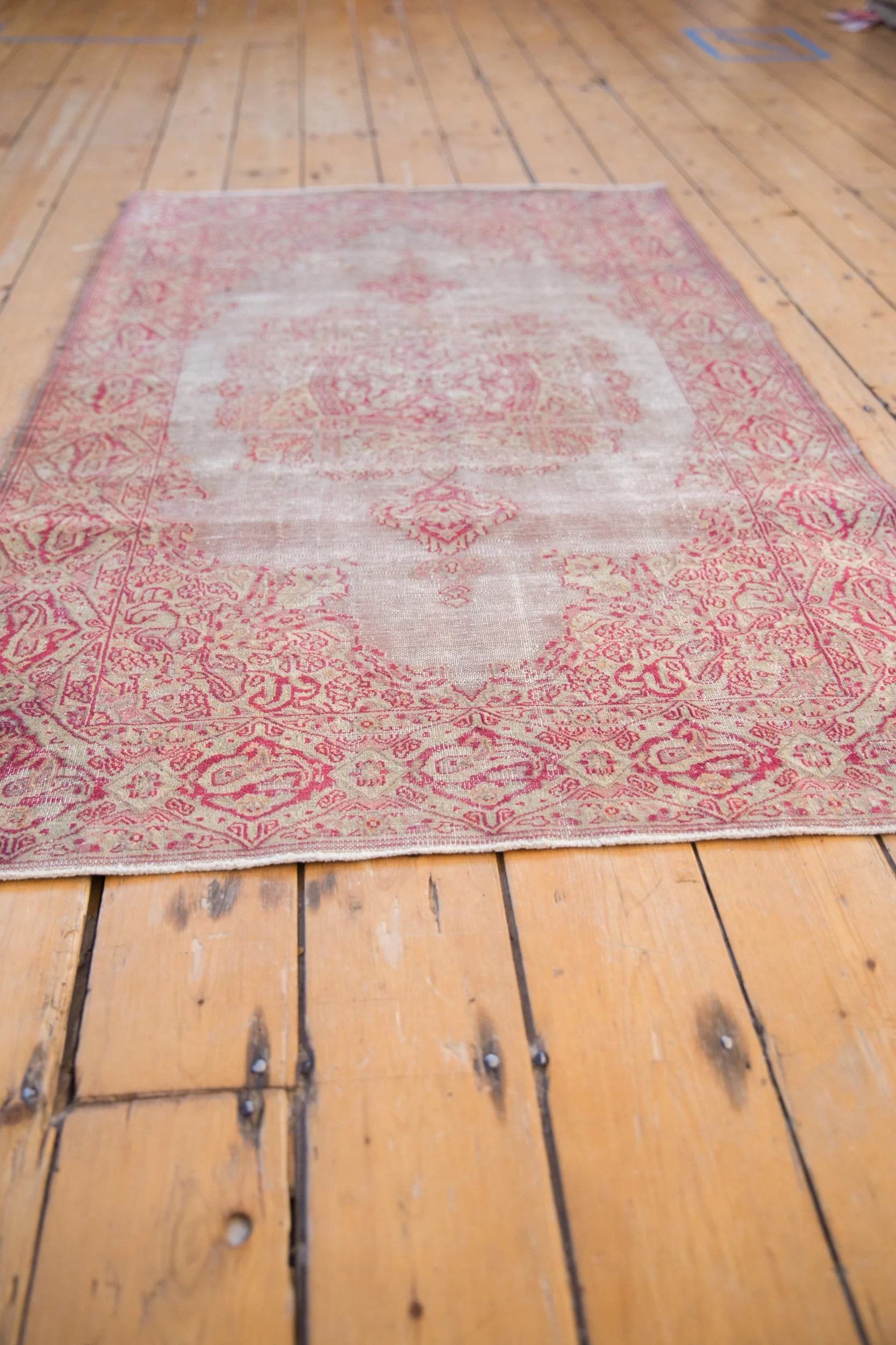 3x5 Distressed Sivas Rug - Image 4