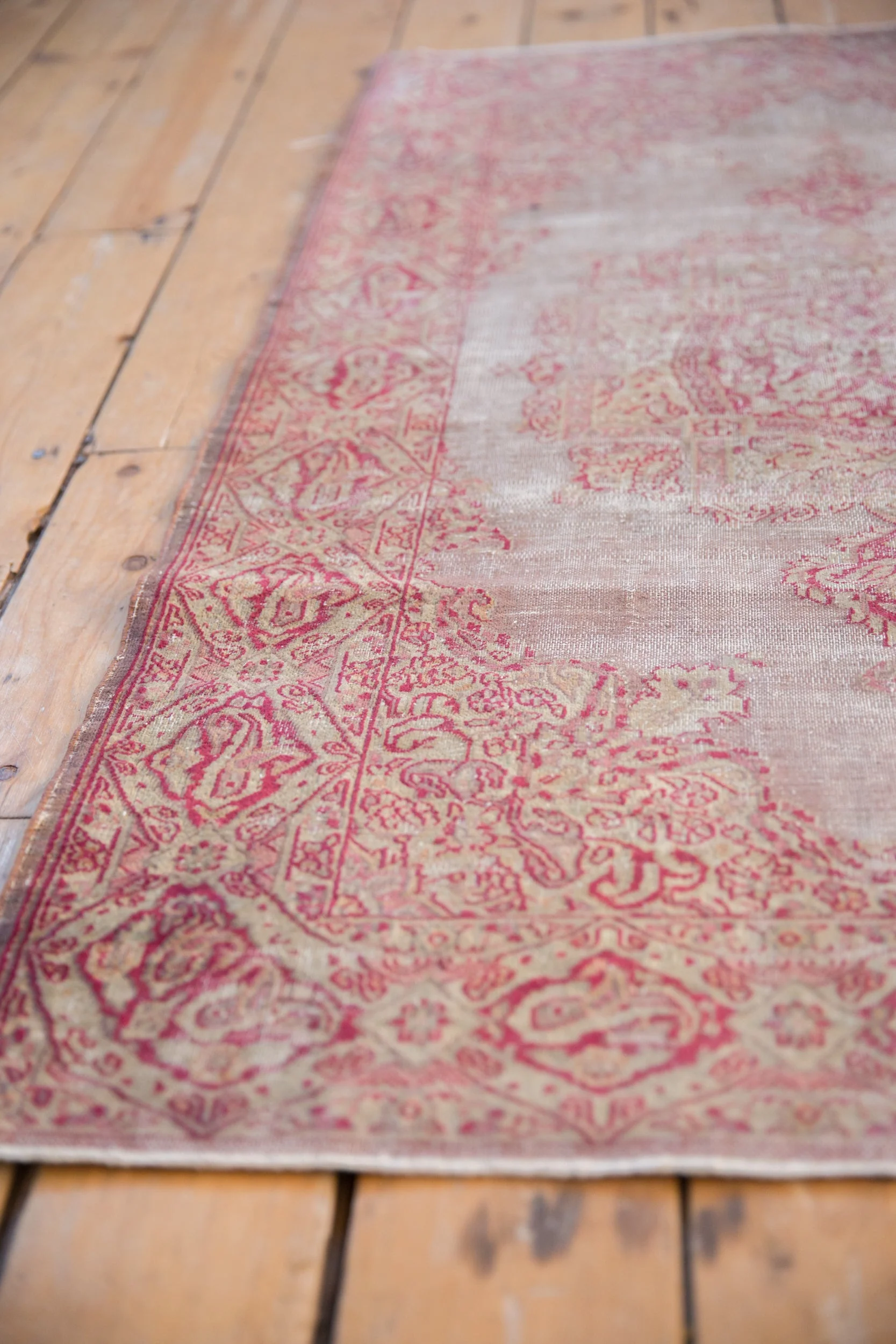 3x5 Distressed Sivas Rug - Image 5