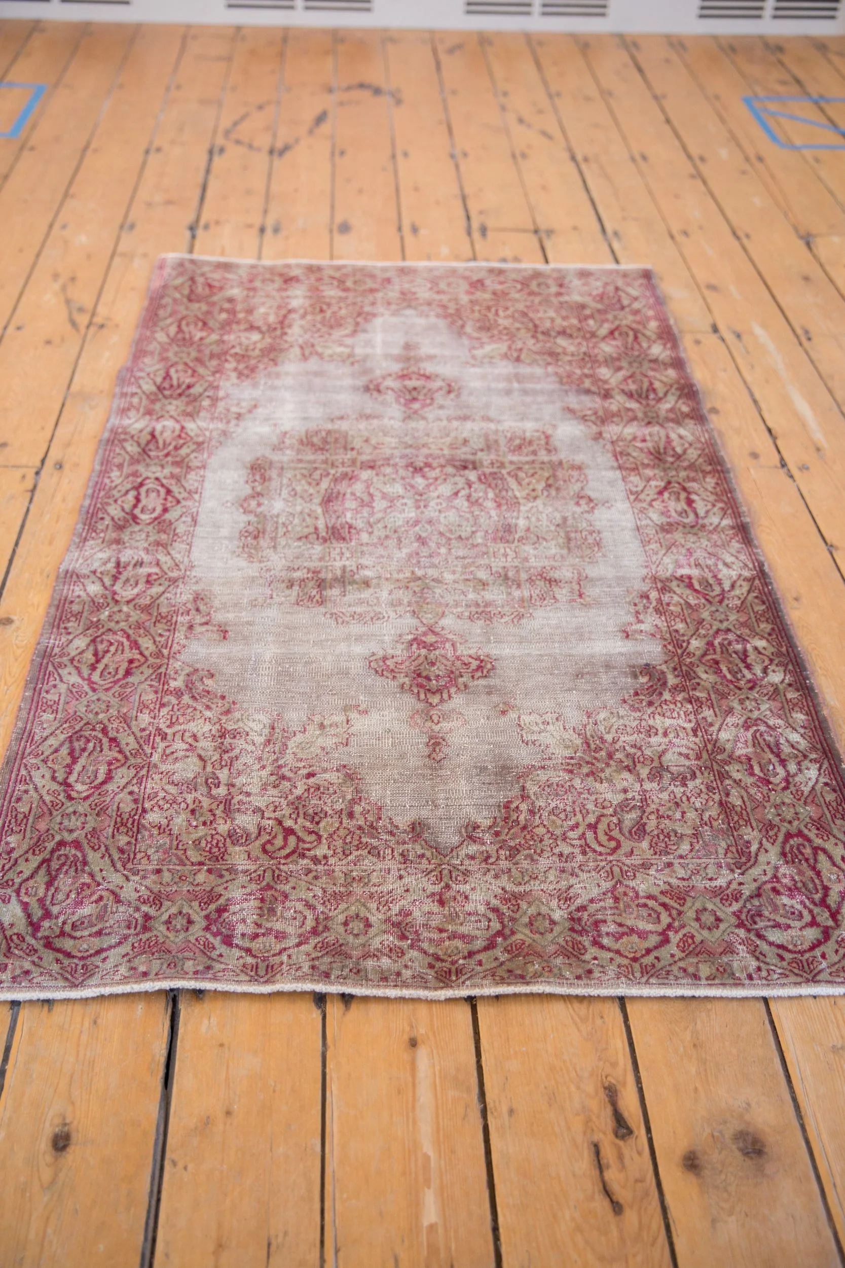 3x5 Distressed Sivas Rug - Image 7