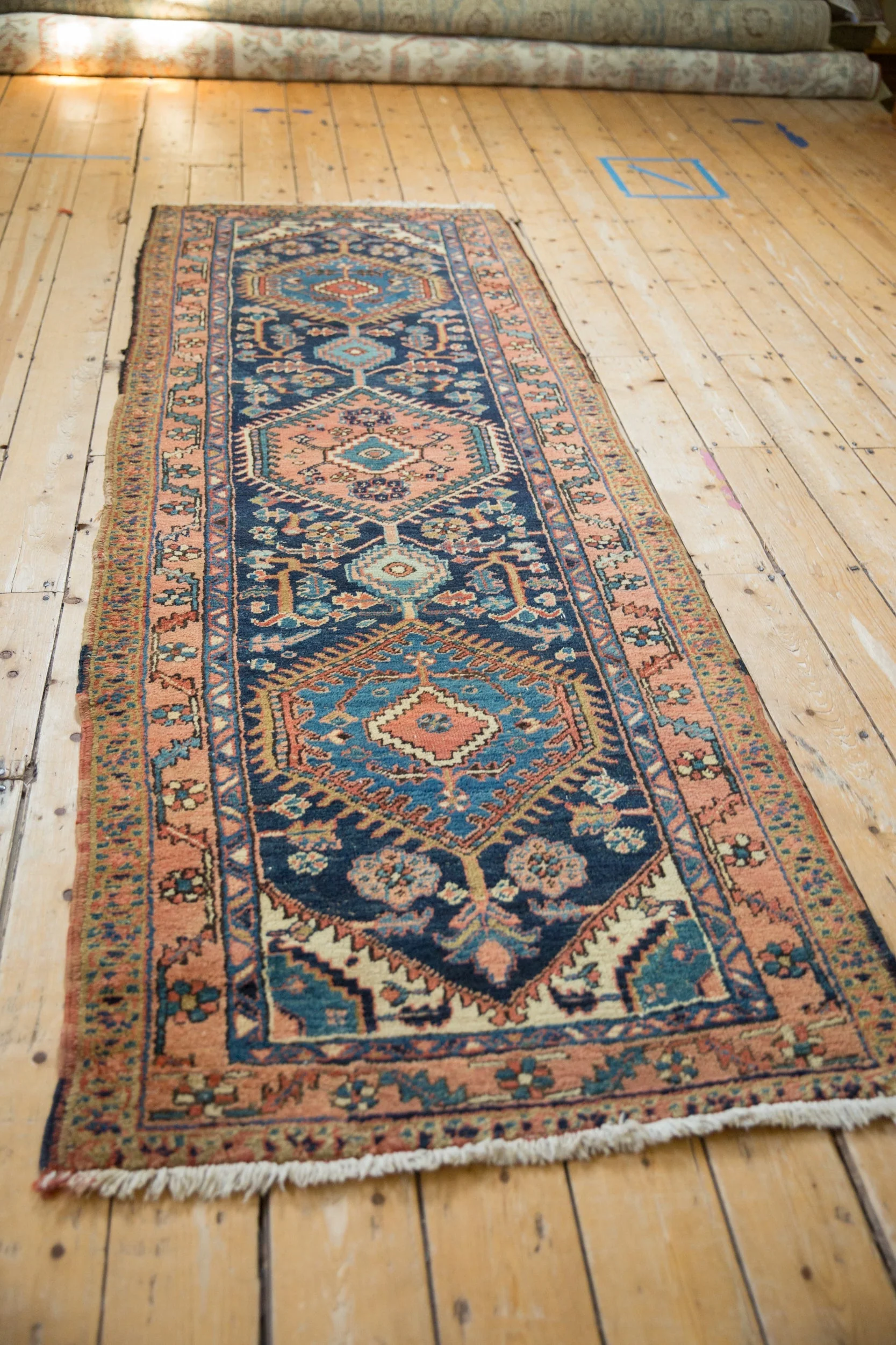 3x9 Vintage Heriz Rug Runner - Image 8
