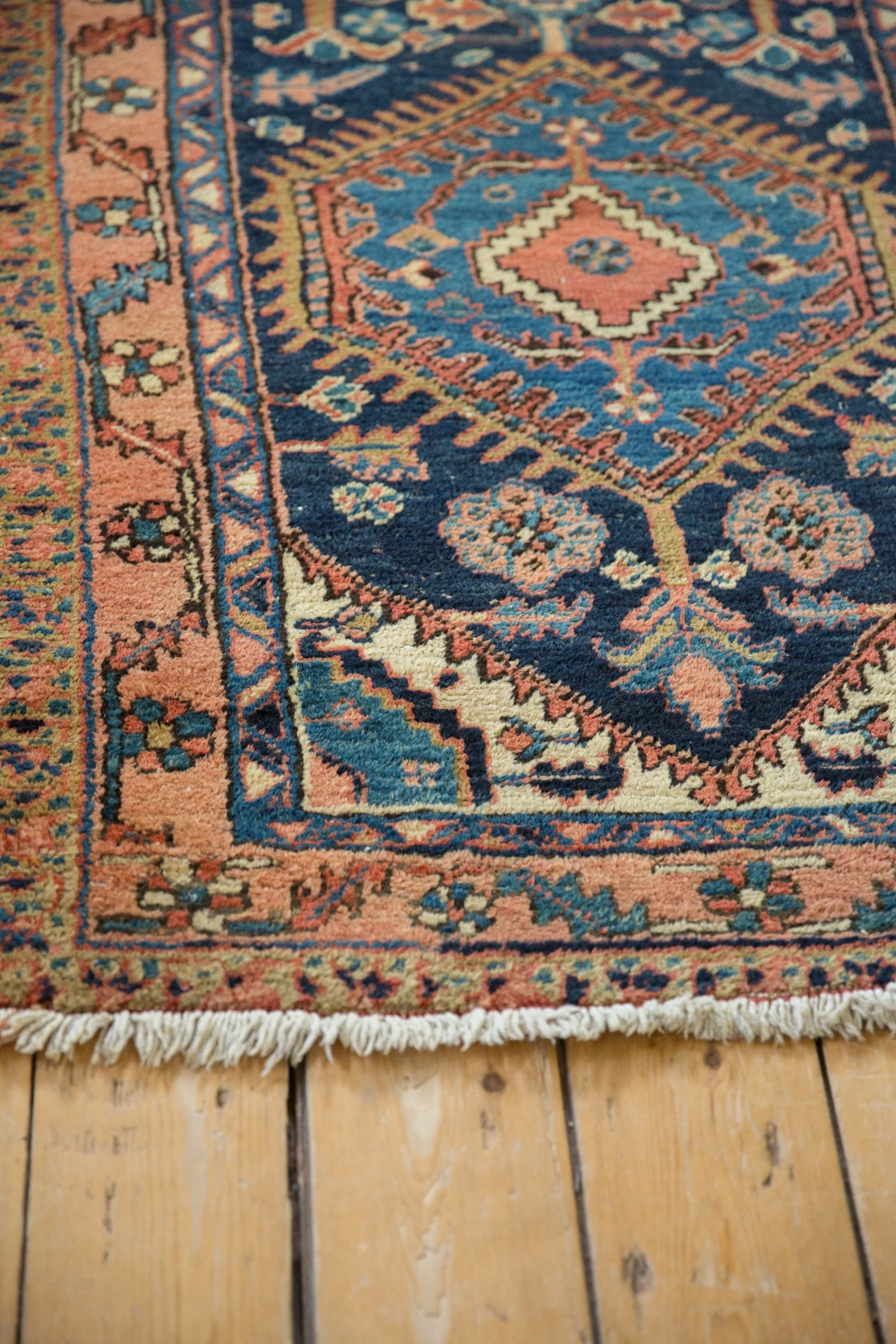 3x9 Vintage Heriz Rug Runner - Image 9