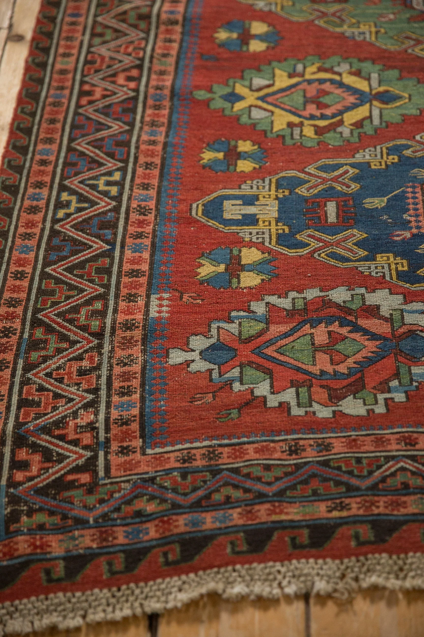 4.5x6.5 Antique Caucasian Soumac Rug - Image 9