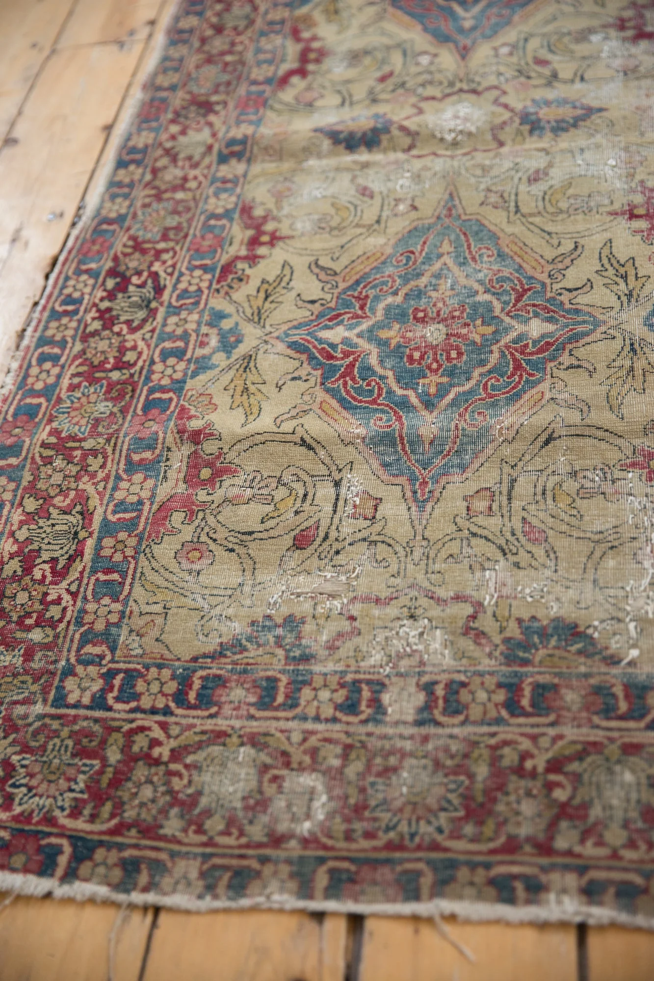 4.5x6.5 Antique Kermanshah Rug - Image 4