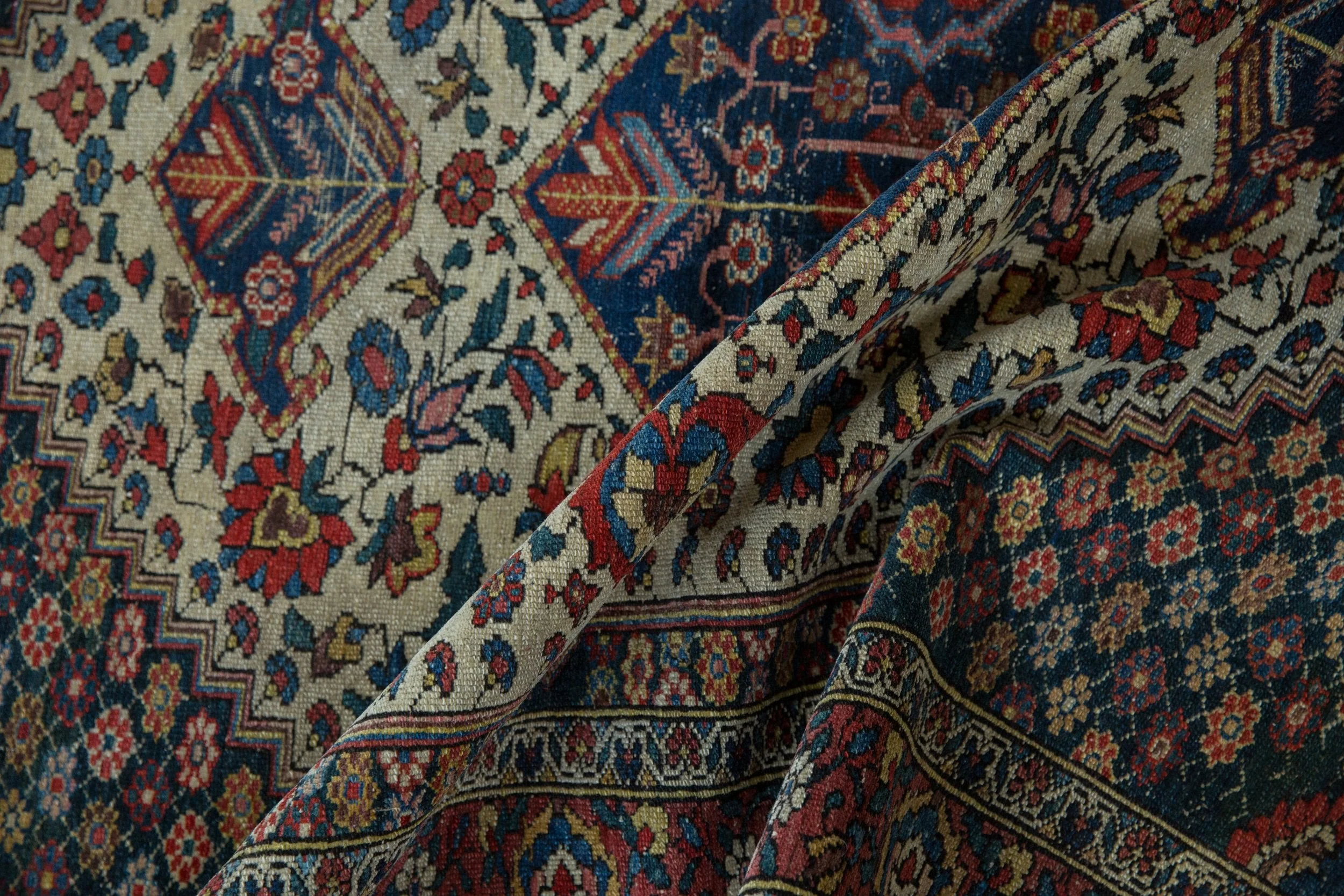 4.5x6.5 Vintage Baktiari Rug - Image 8