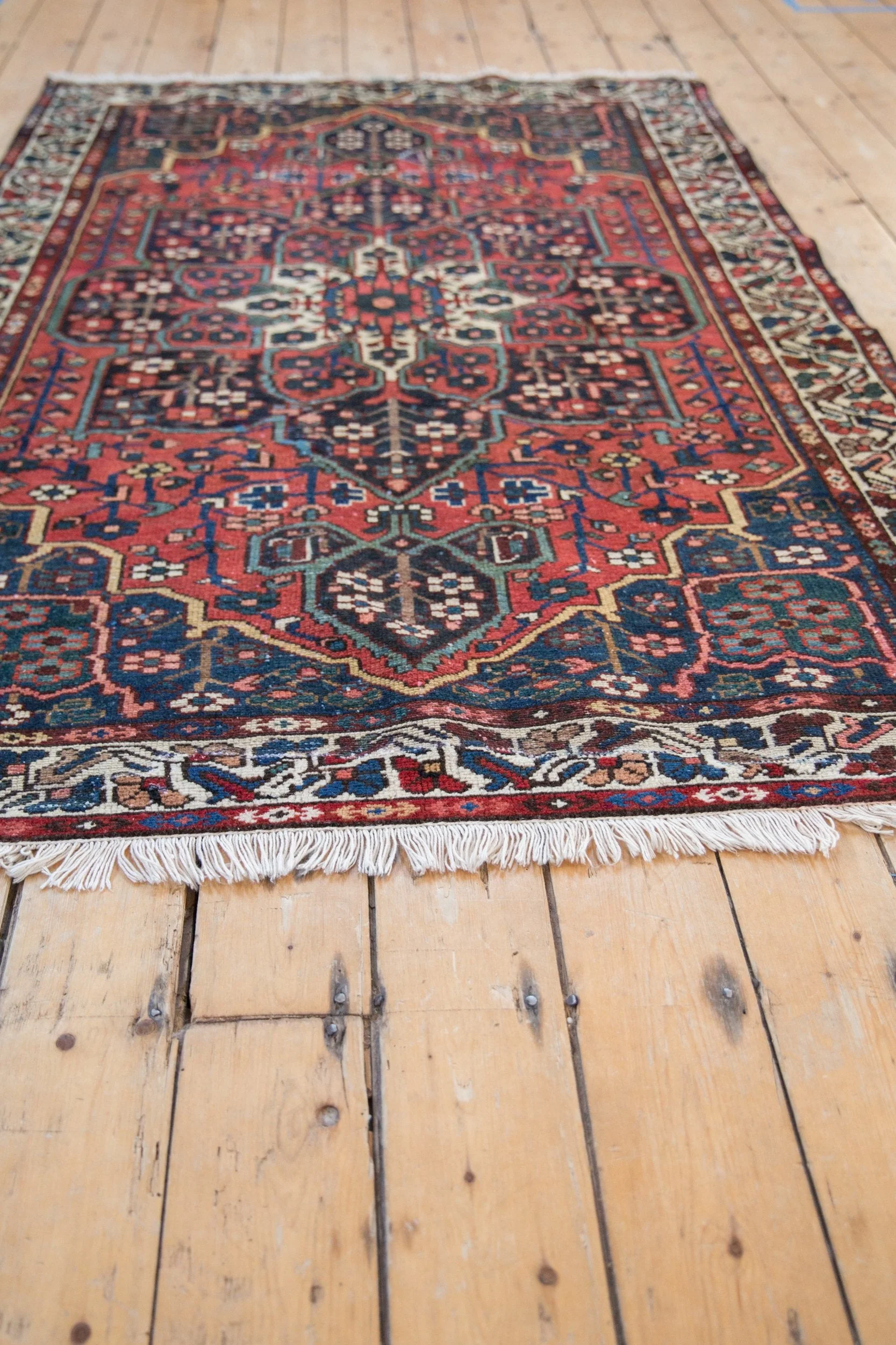 4.5x6.5 Vintage Baktiari Rug - Image 4