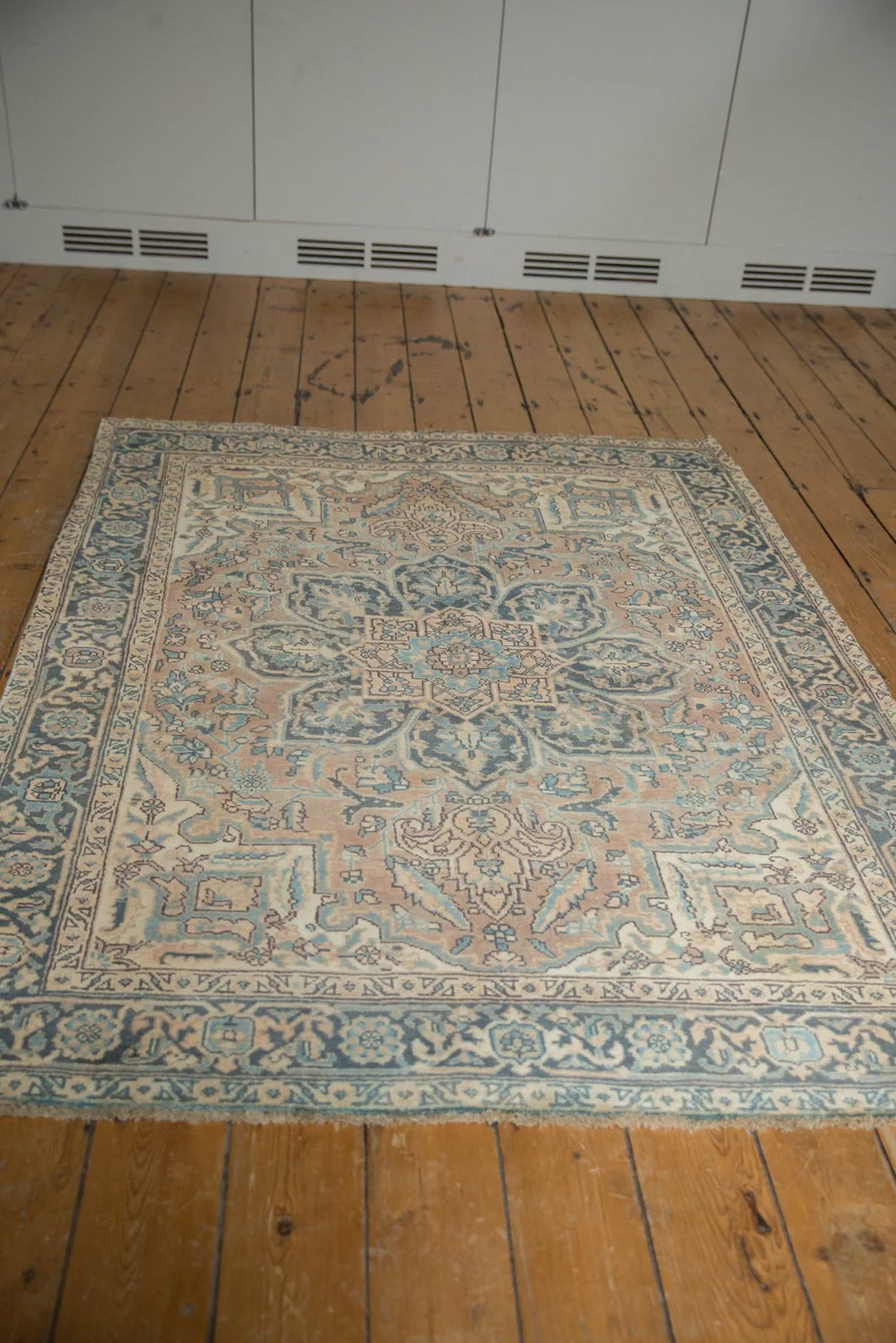 4.5x6.5 Vintage Distressed Ahar Rug - Image 3