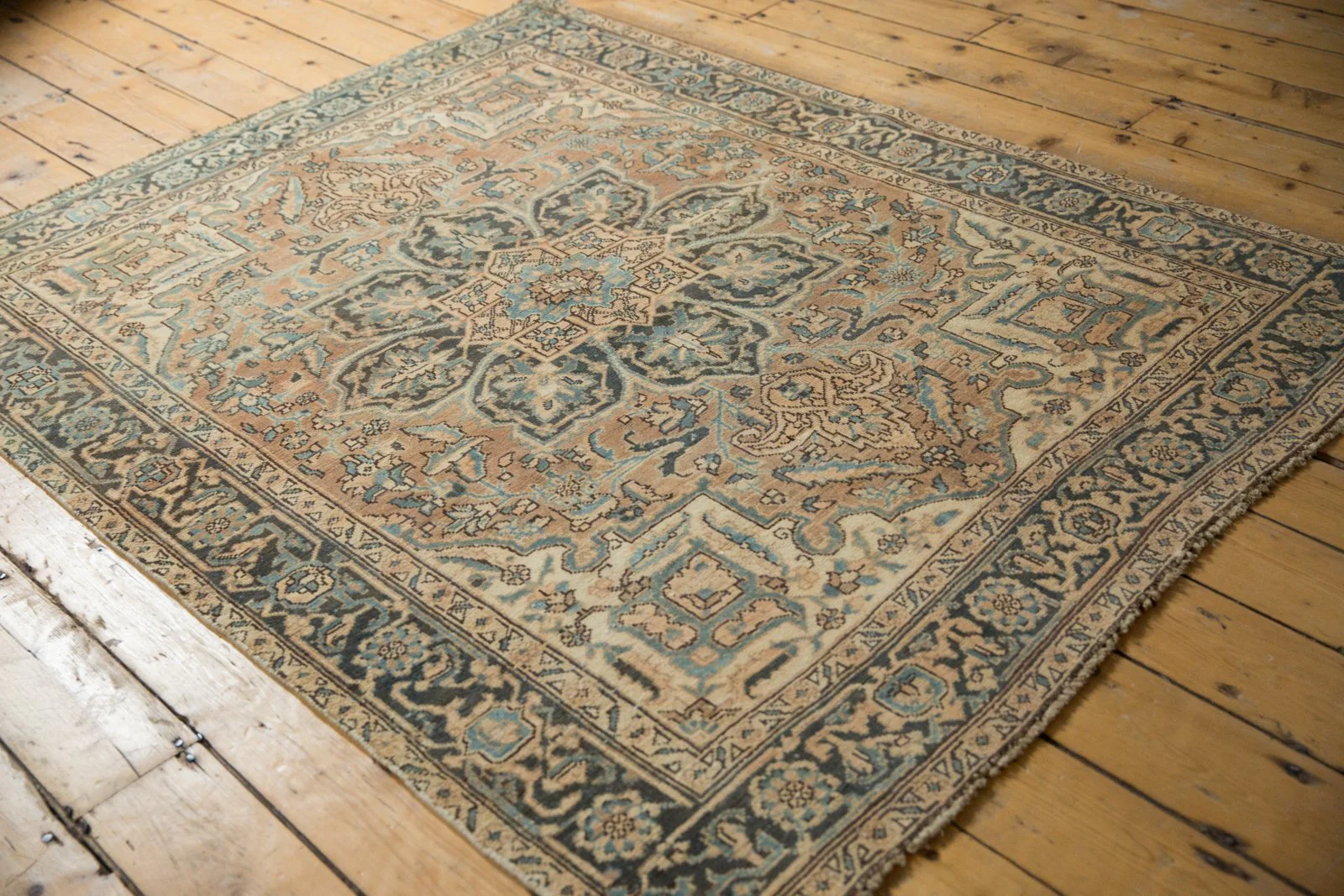 4.5x6.5 Vintage Distressed Ahar Rug - Image 6