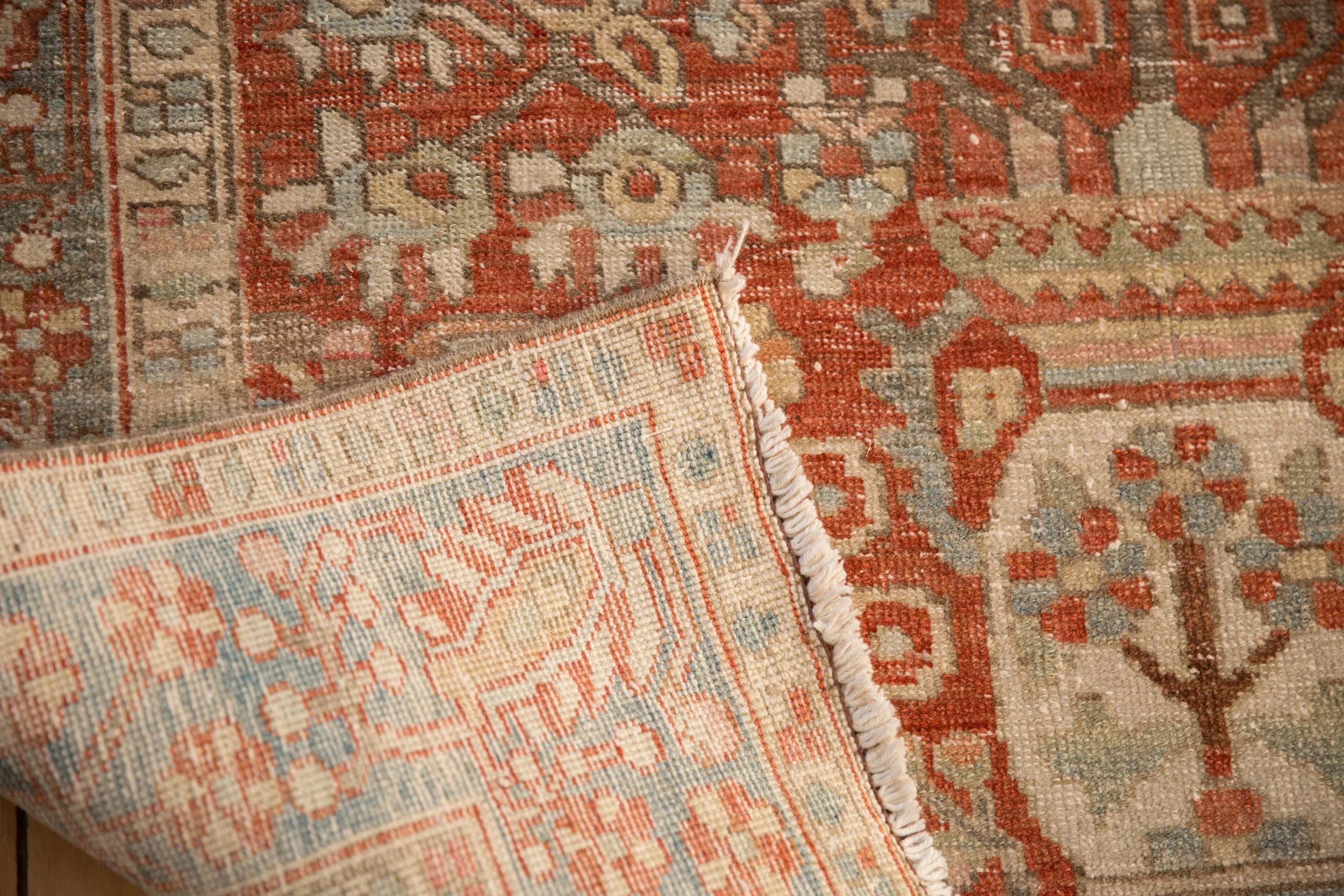 4.5x6.5 Vintage Distressed Baktiari Rug - Image 10