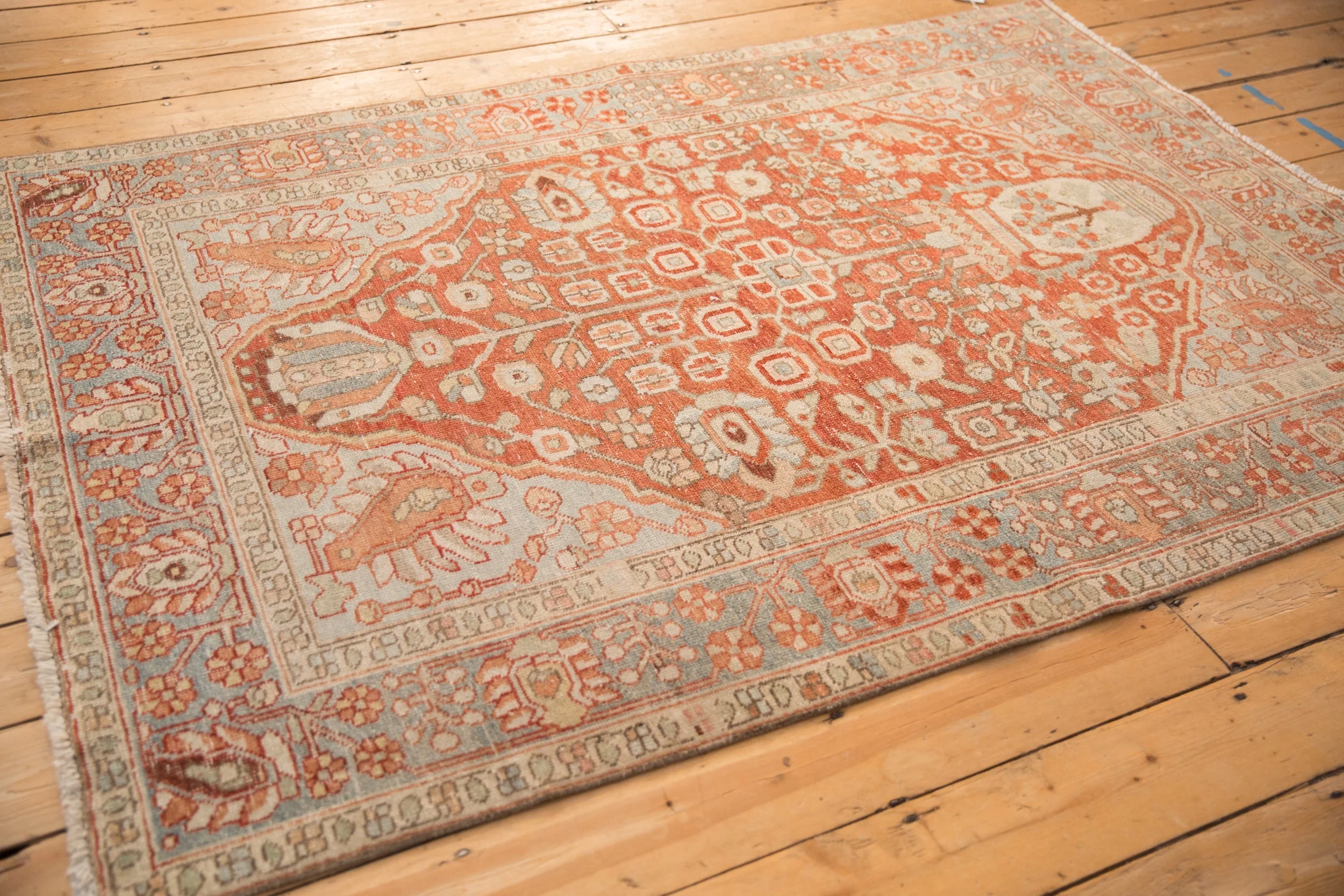 4.5x6.5 Vintage Distressed Baktiari Rug - Image 7