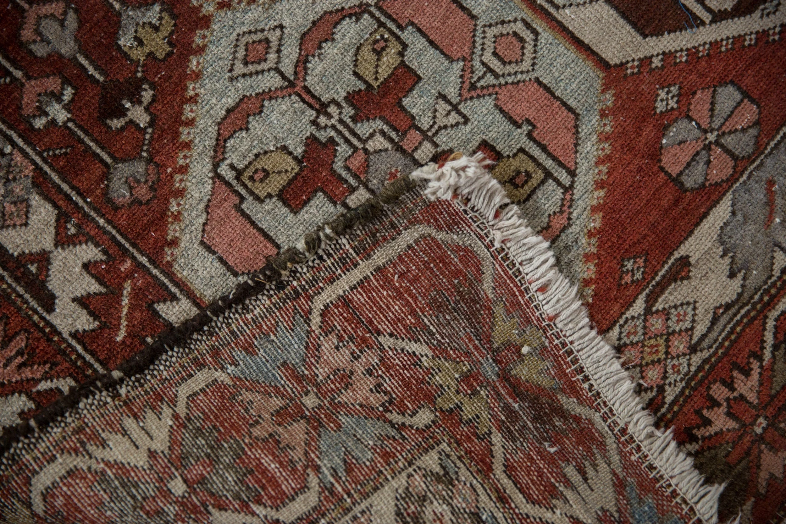 4.5x6.5 Vintage Distressed Baktiari Rug - Image 10