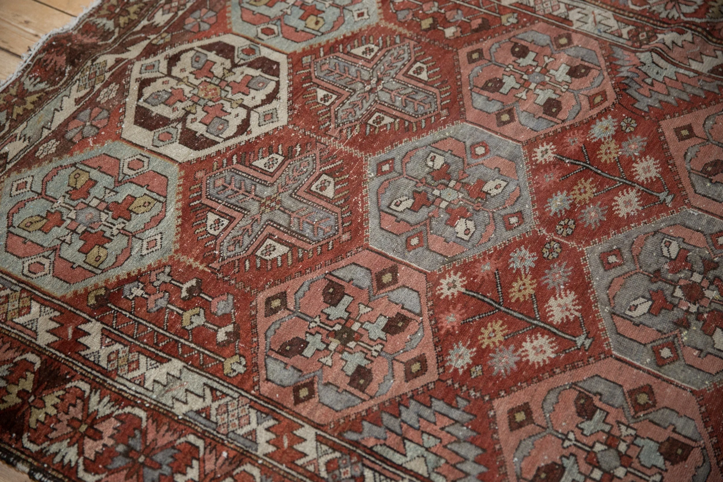 4.5x6.5 Vintage Distressed Baktiari Rug - Image 8