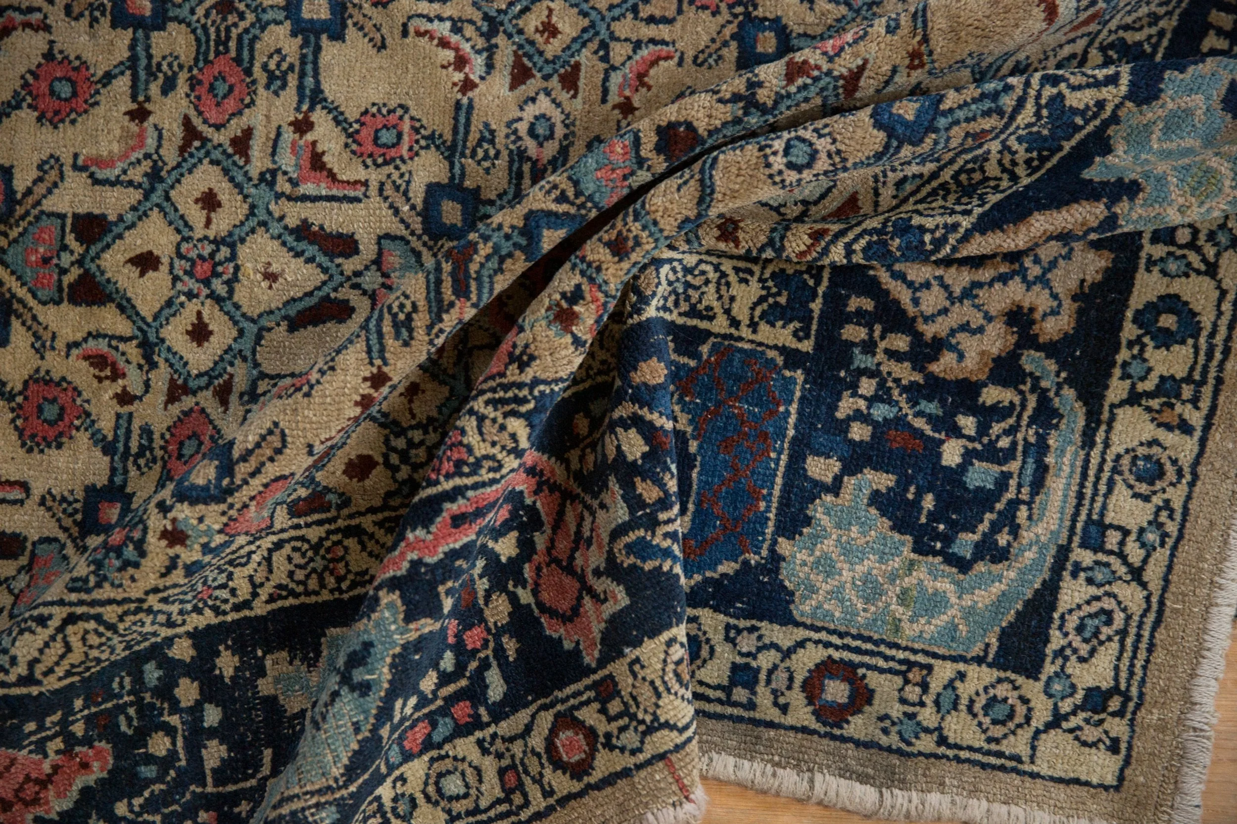 4.5x6.5 Vintage Distressed Bijar Rug - Image 9