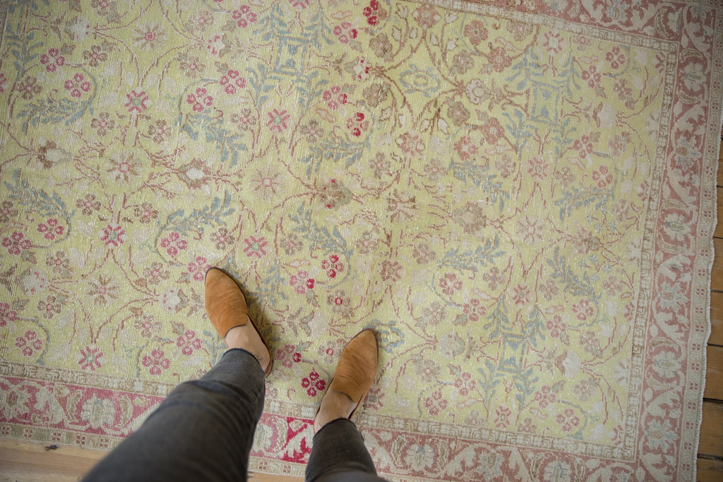 4.5x6.5 Vintage Distressed Sparta Rug - Image 2