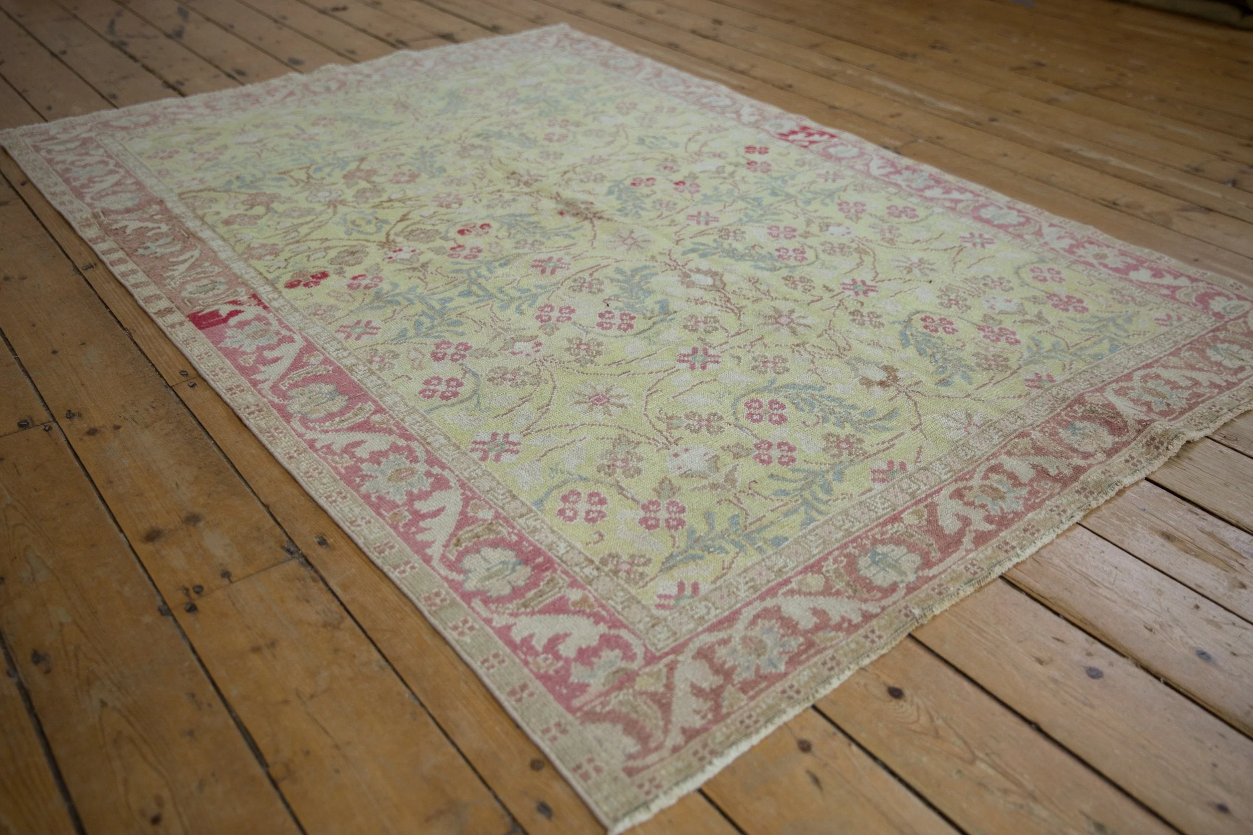 4.5x6.5 Vintage Distressed Sparta Rug - Image 3