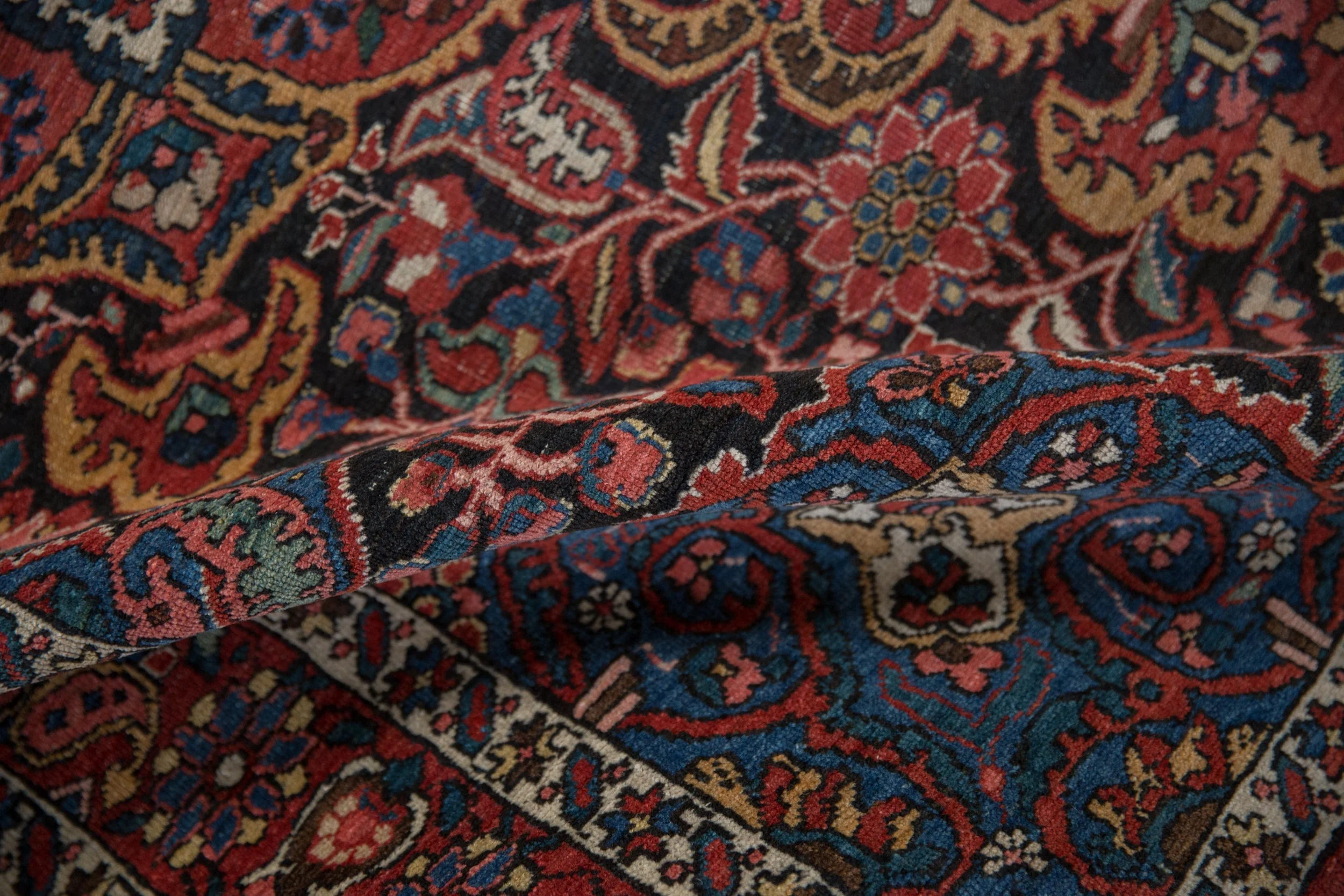 4.5x6.5 Vintage Isfahan Rug - Image 8