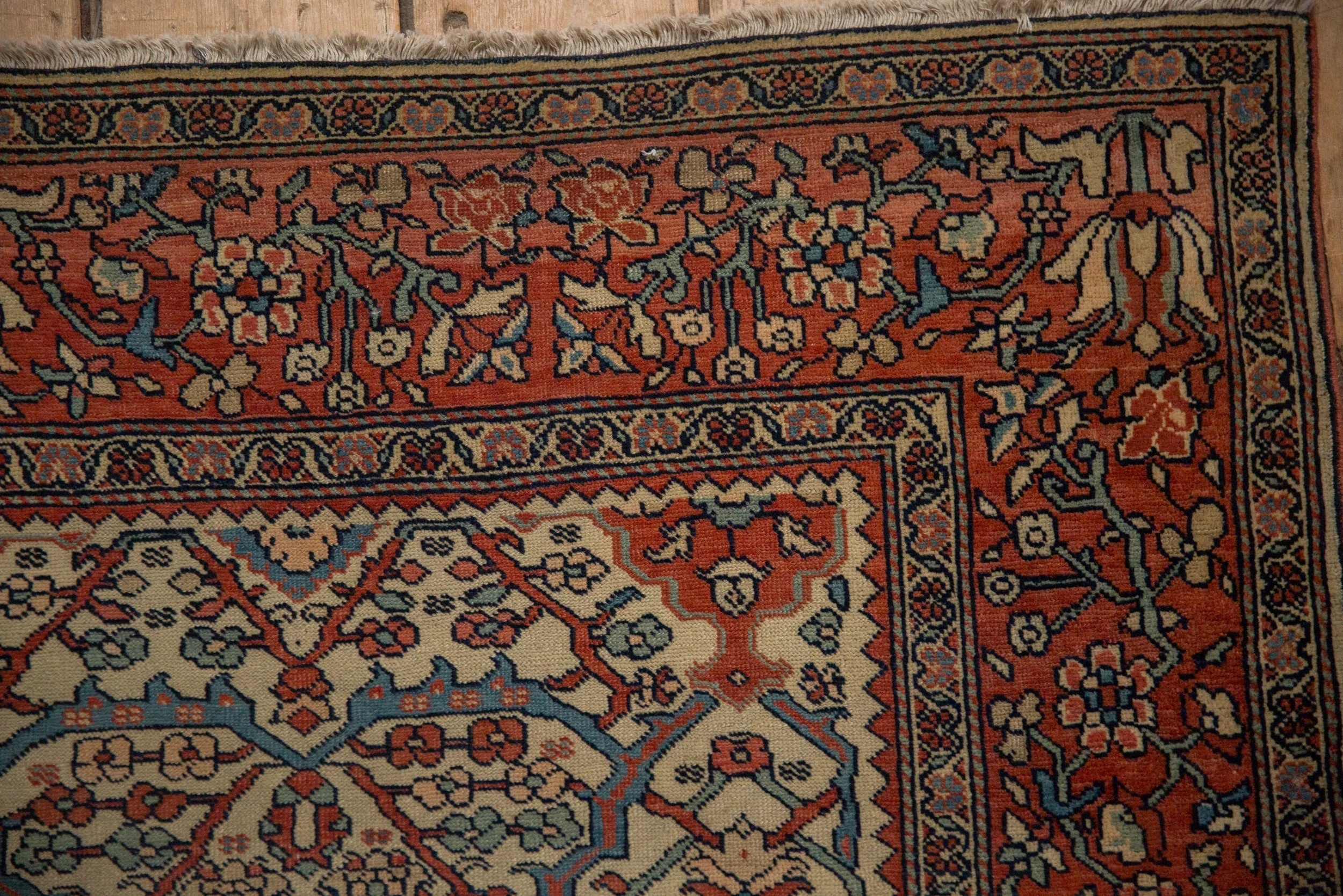 4.5x6 Antique Farahan Sarouk Rug - Image 3