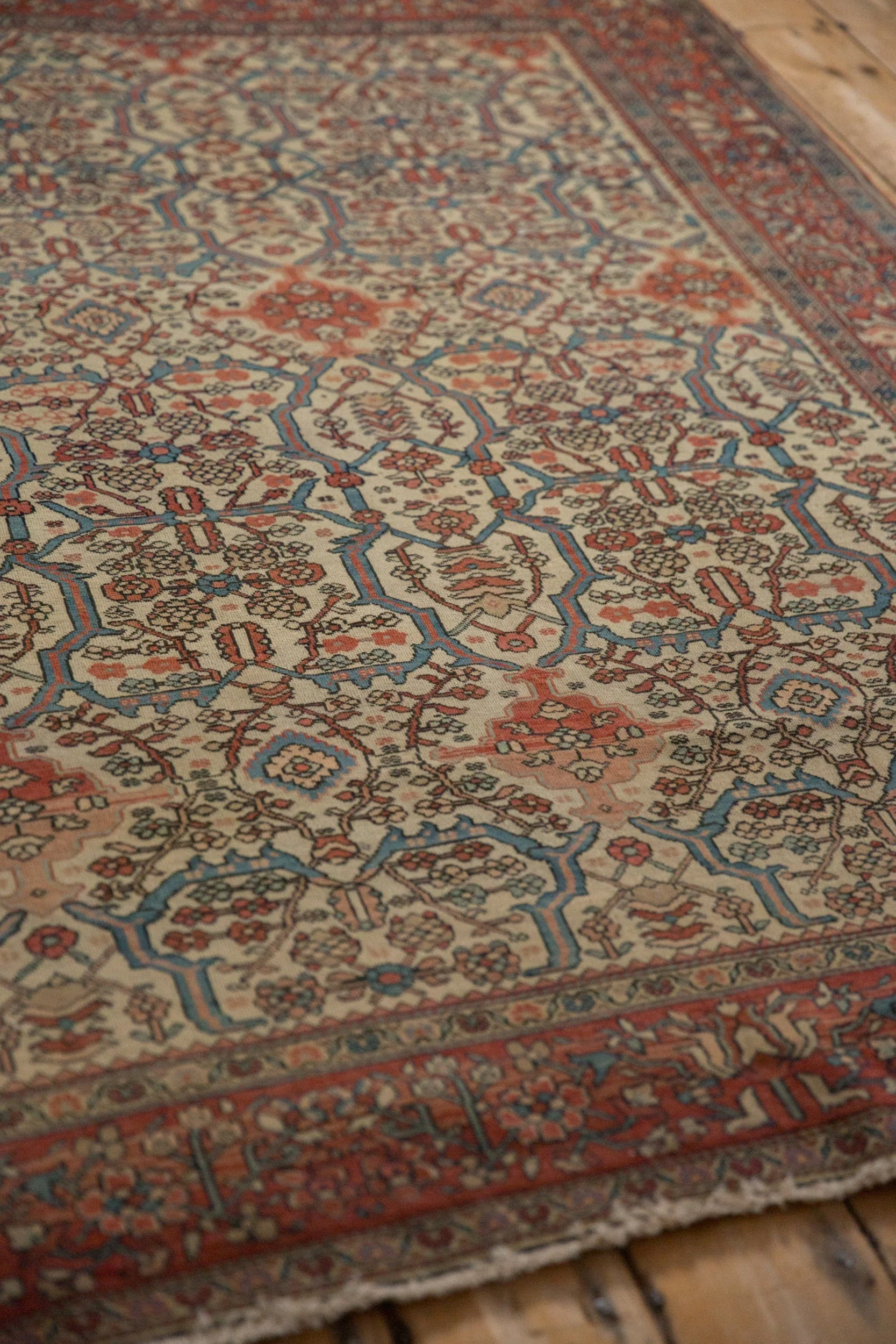 4.5x6 Antique Farahan Sarouk Rug - Image 9