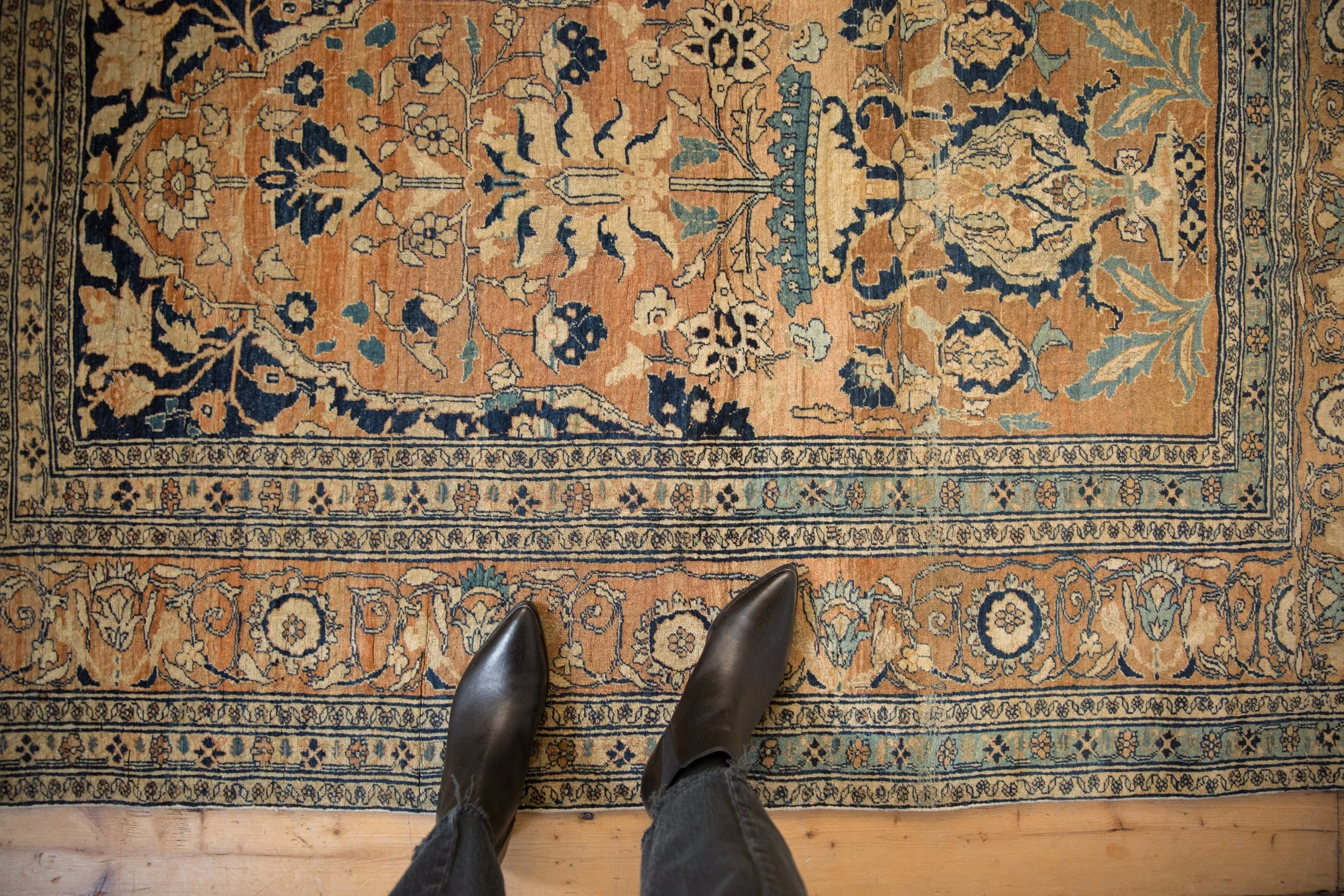 4.5x6 Antique Fine Tabriz Rug - Image 2