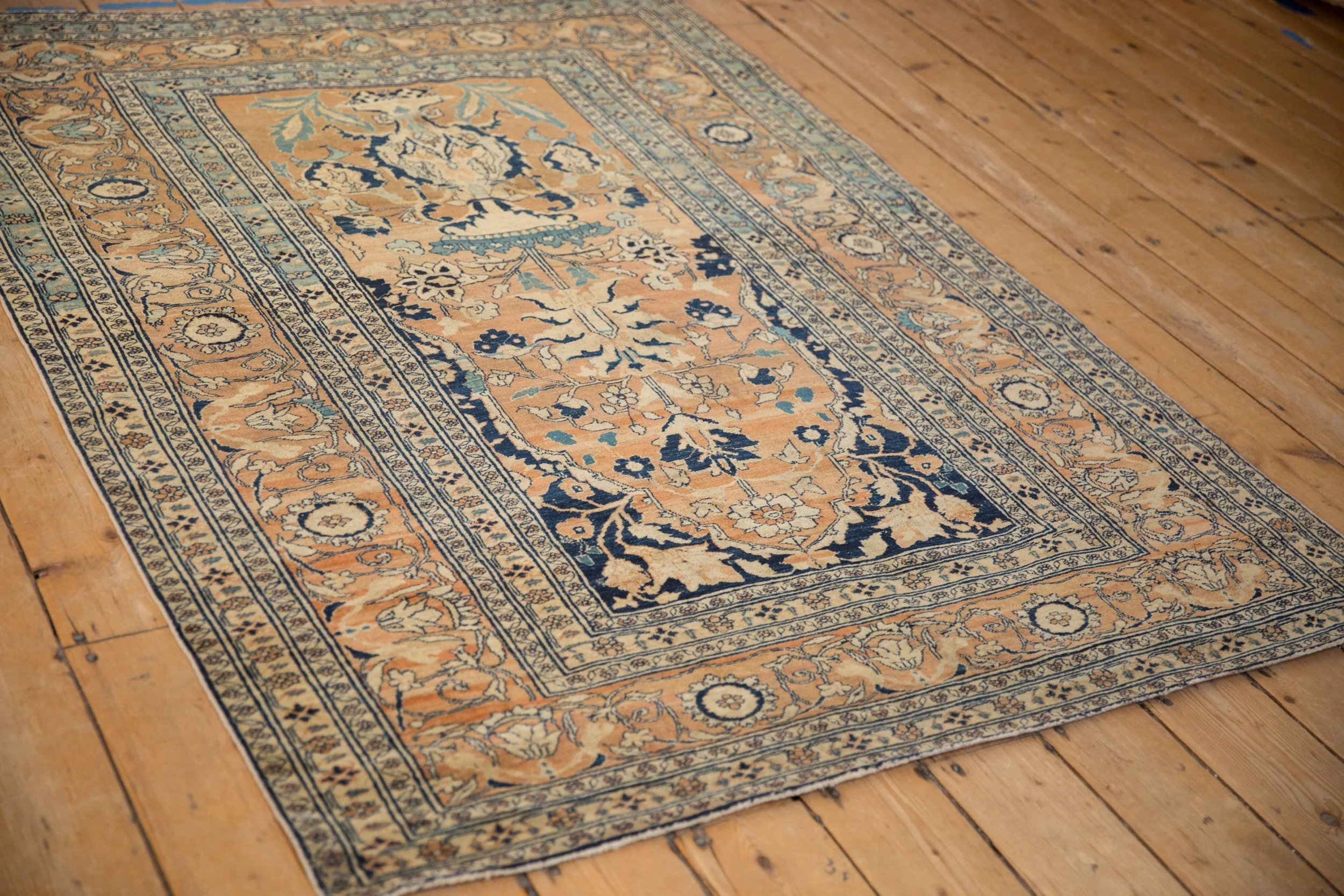 4.5x6 Antique Fine Tabriz Rug - Image 3