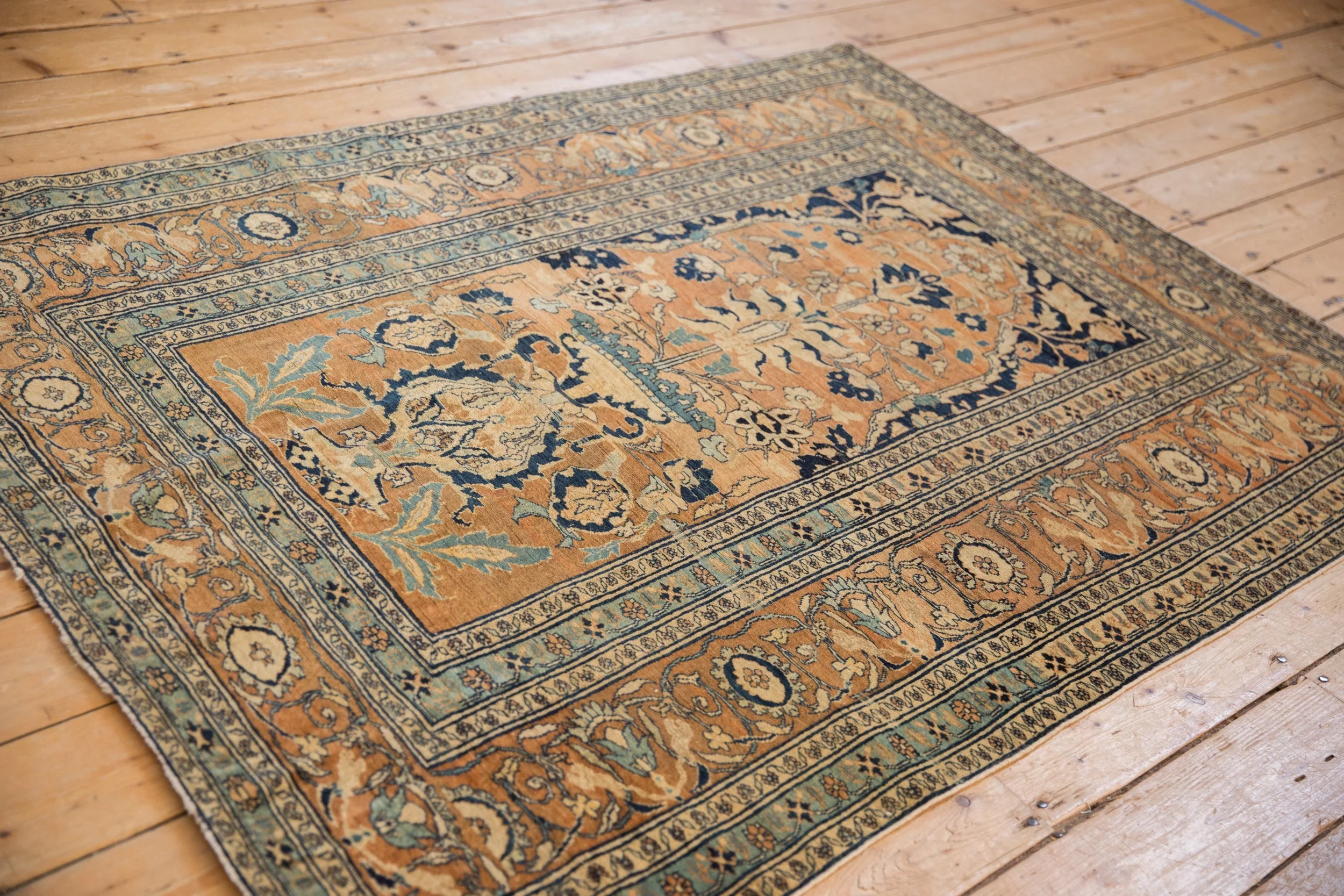 4.5x6 Antique Fine Tabriz Rug - Image 7
