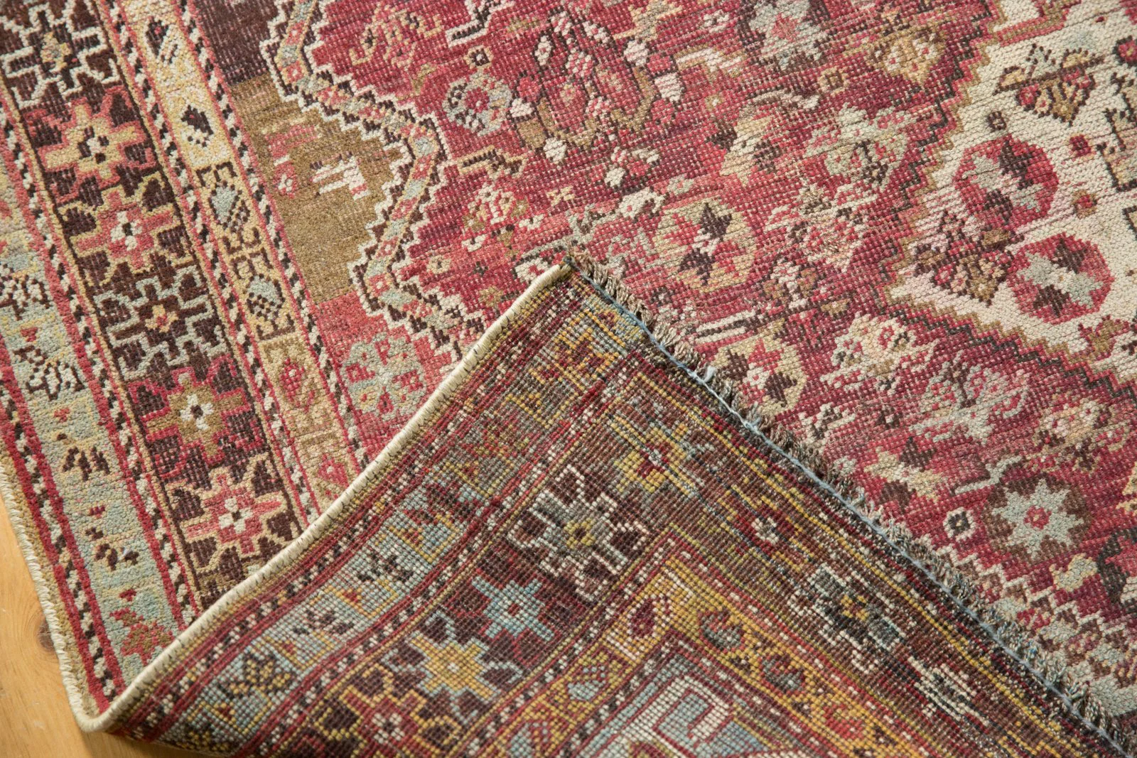 4.5x6 Vintage Distressed Qashqai Rug - Image 12