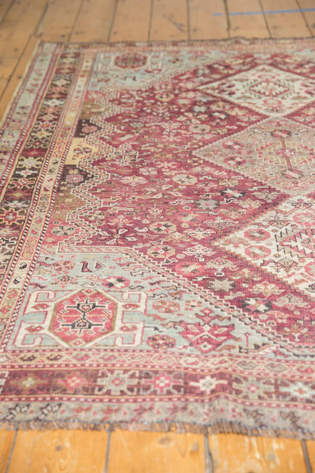 4.5x6 Vintage Distressed Qashqai Rug - Image 4