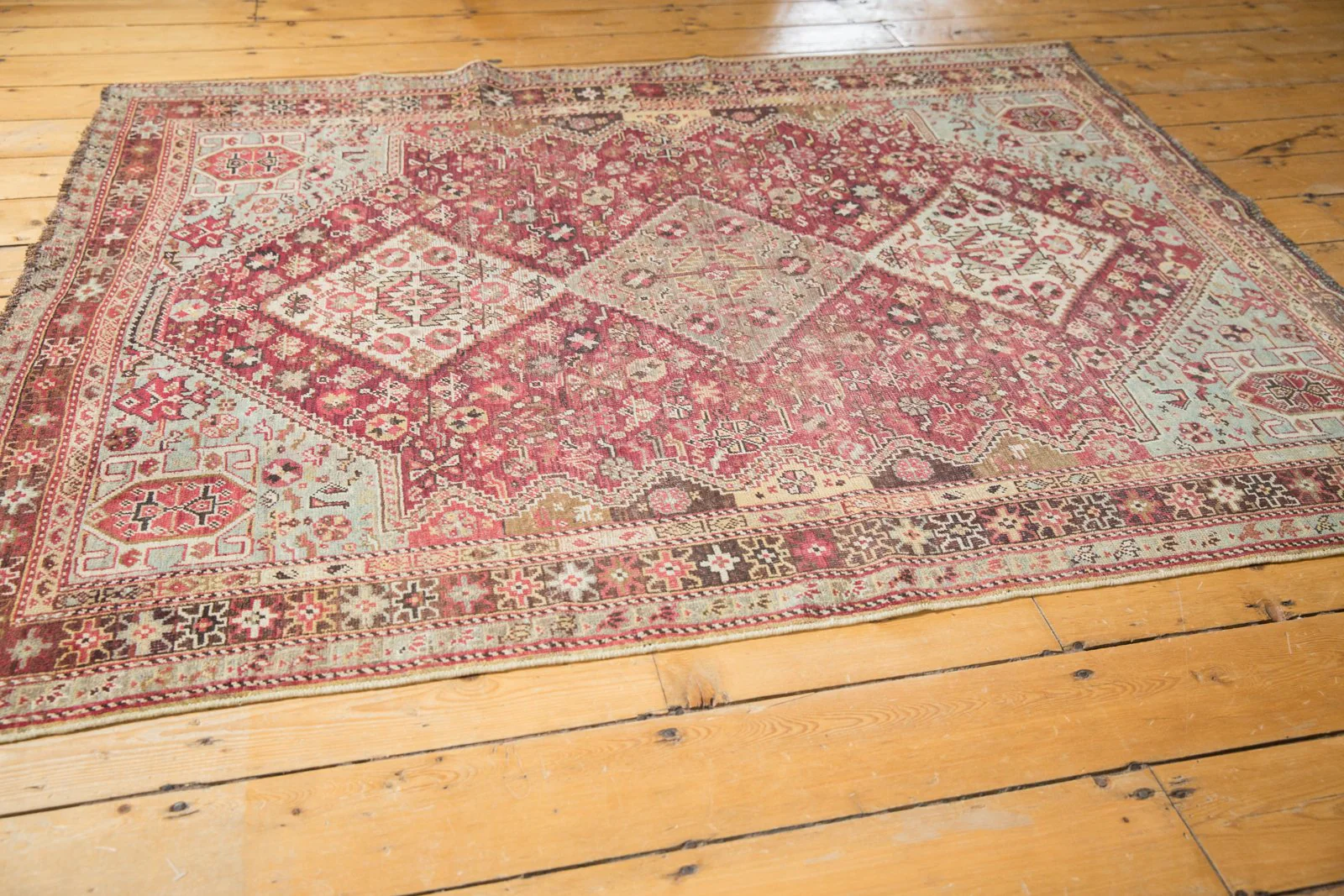 4.5x6 Vintage Distressed Qashqai Rug - Image 6
