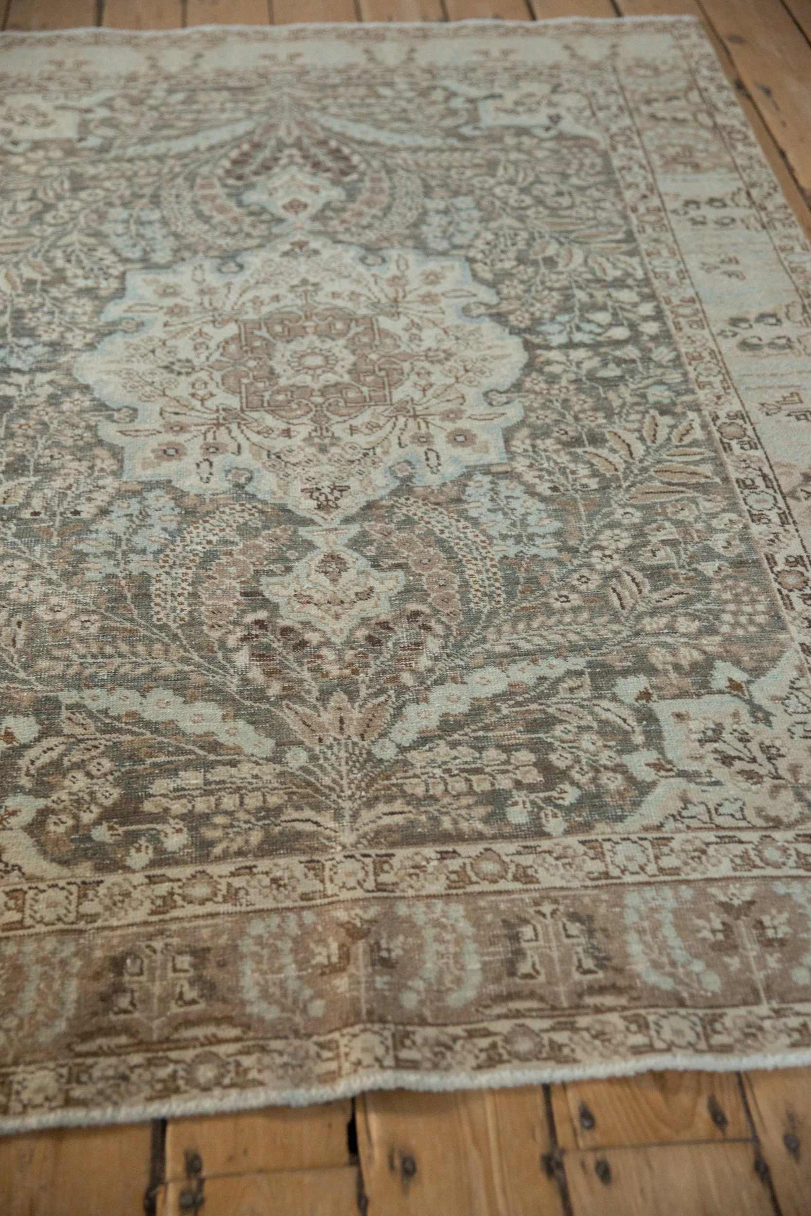 4.5x6 Vintage Distressed Tabriz Rug - Image 5