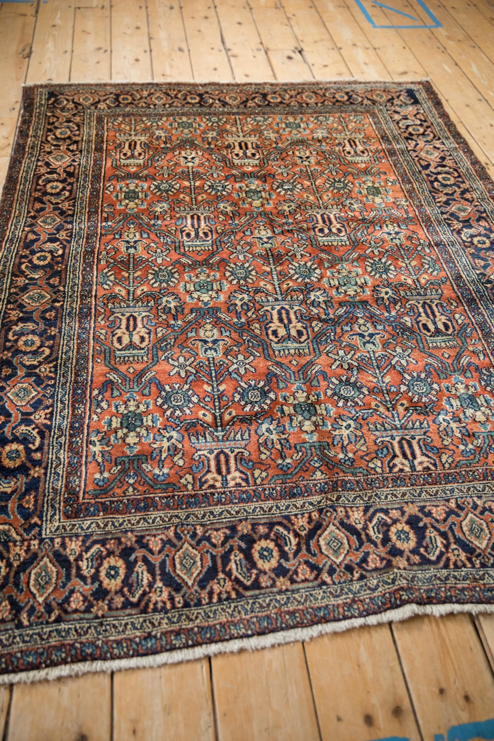 4.5x6 Vintage Fine Bibikabad Rug - Image 8