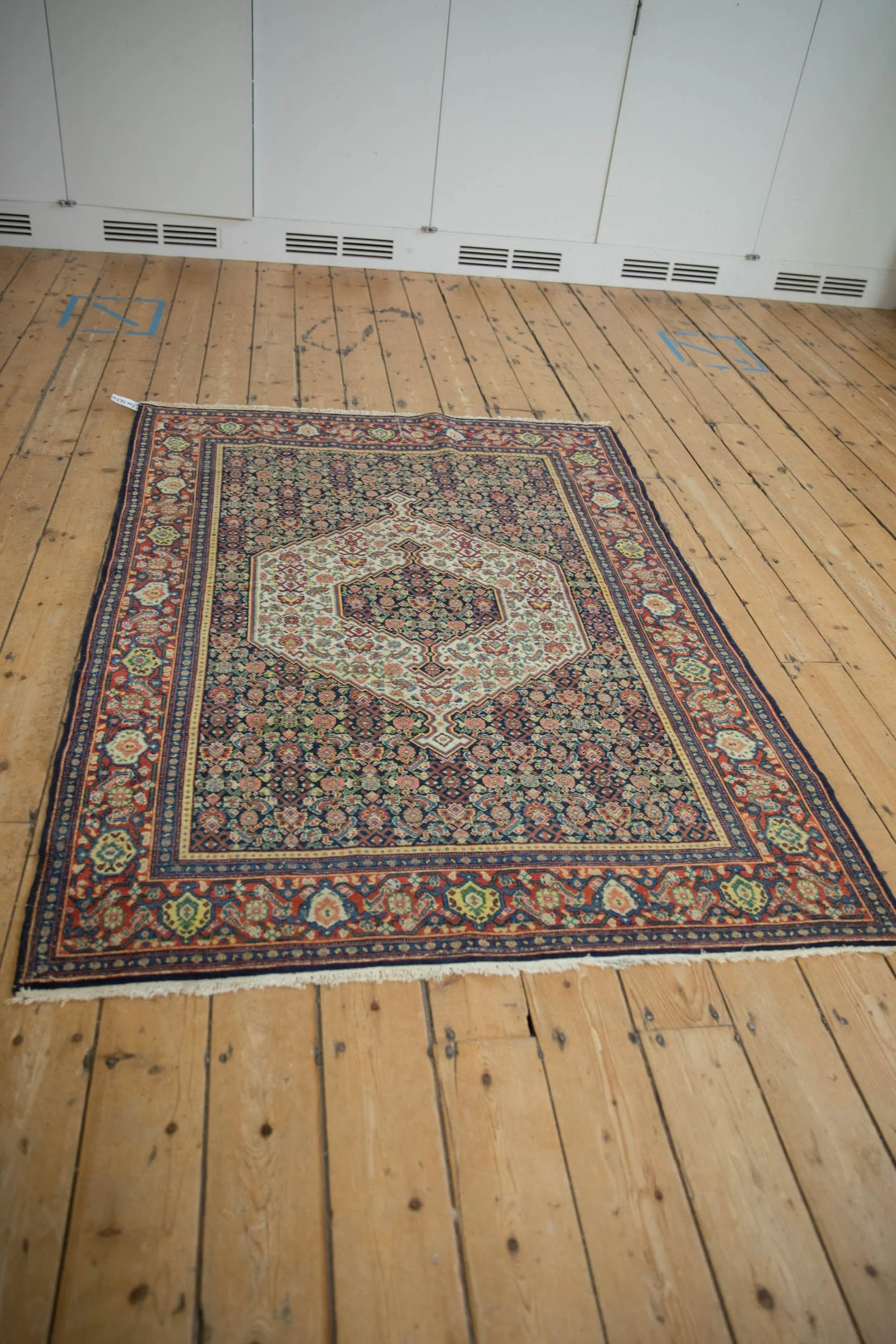 4.5x6 Vintage Senneh Rug - Image 4