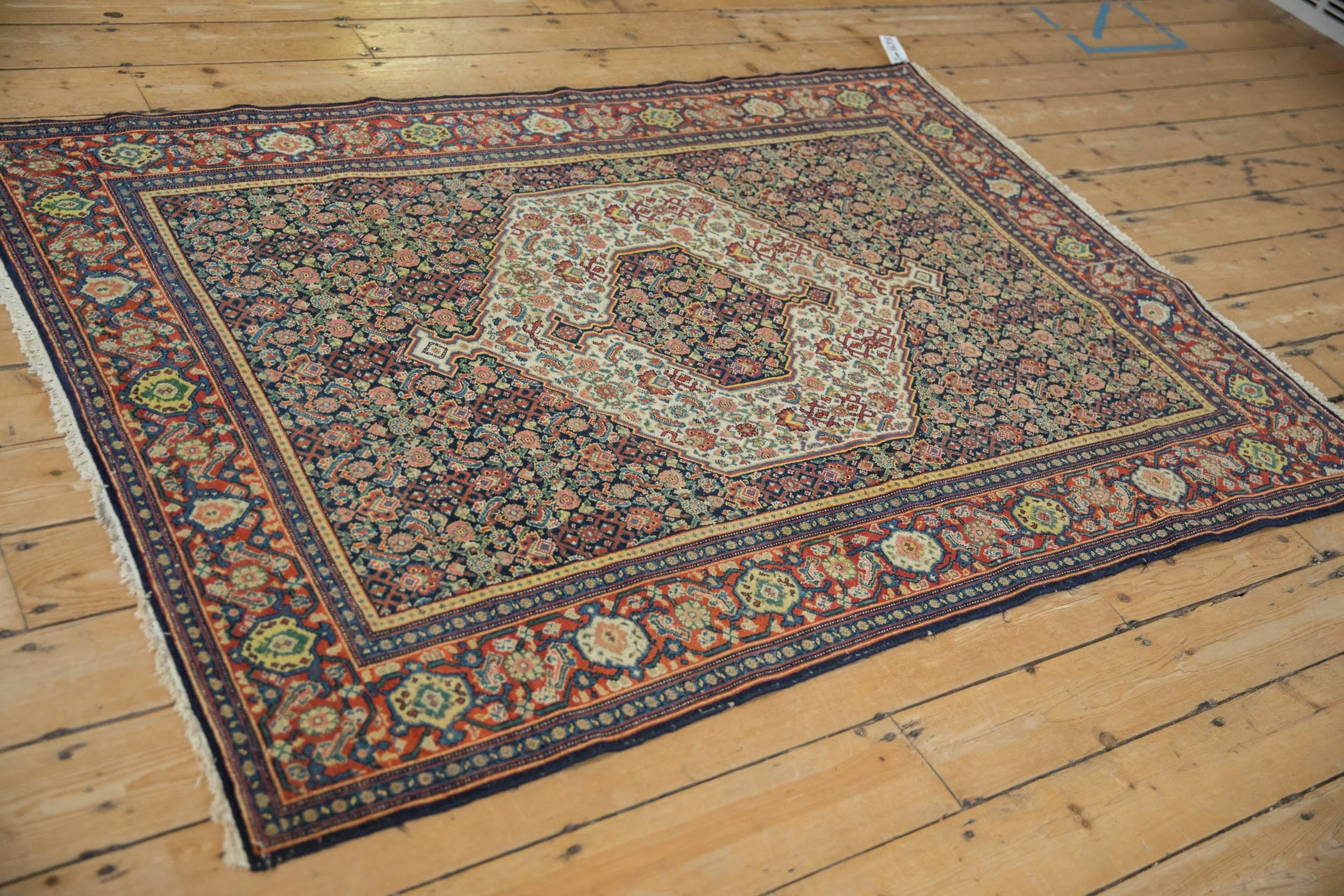 4.5x6 Vintage Senneh Rug - Image 6