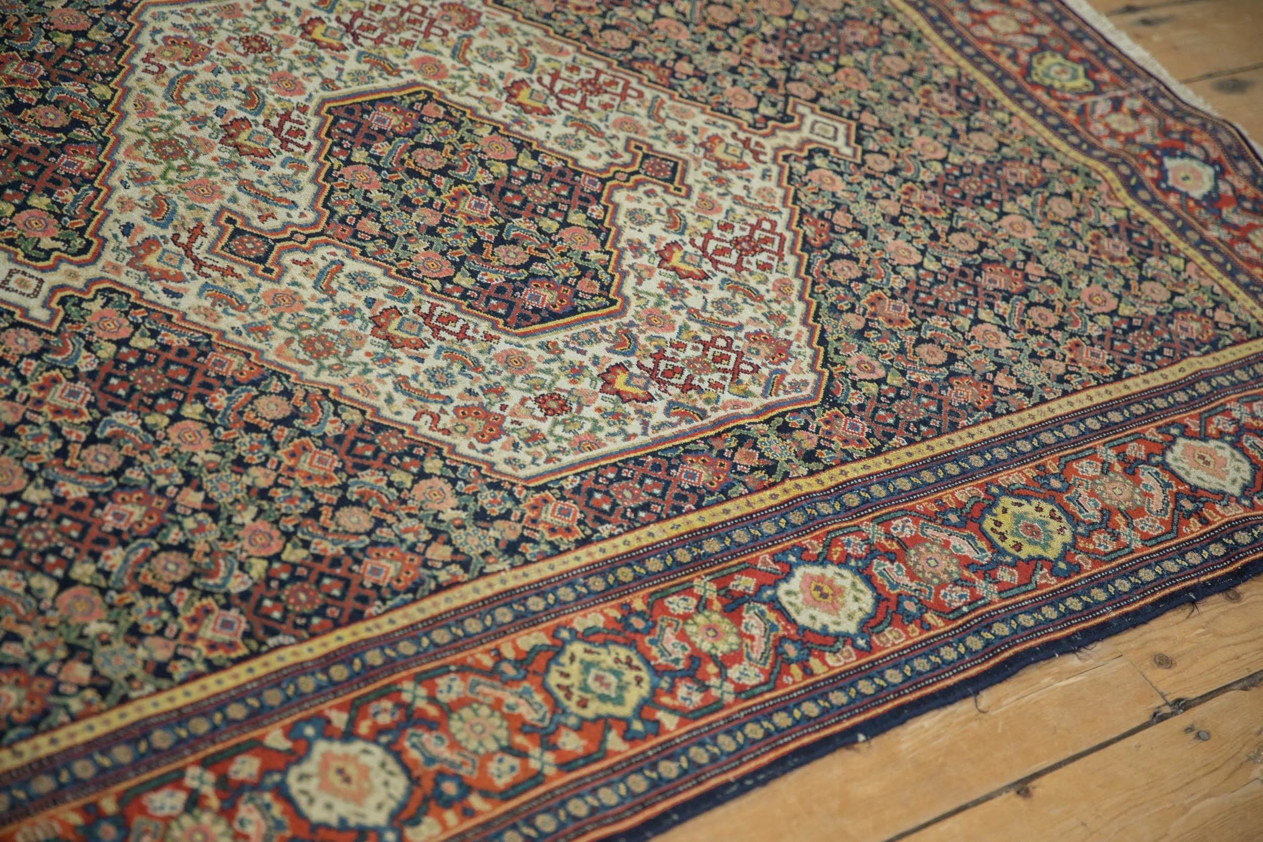 4.5x6 Vintage Senneh Rug - Image 7